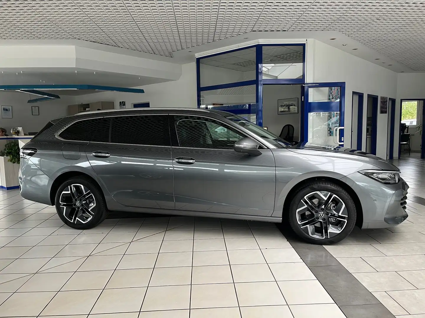 Volkswagen Passat Variant 2.0 TDI DSG Elegance,Leder,Sound Gris - 2