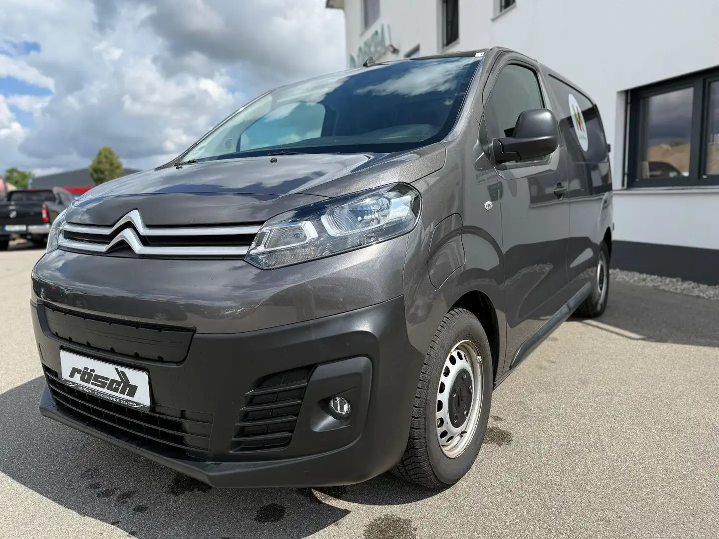 Citroen Jumpy Kasten AHK Elektromotor Grau - 2