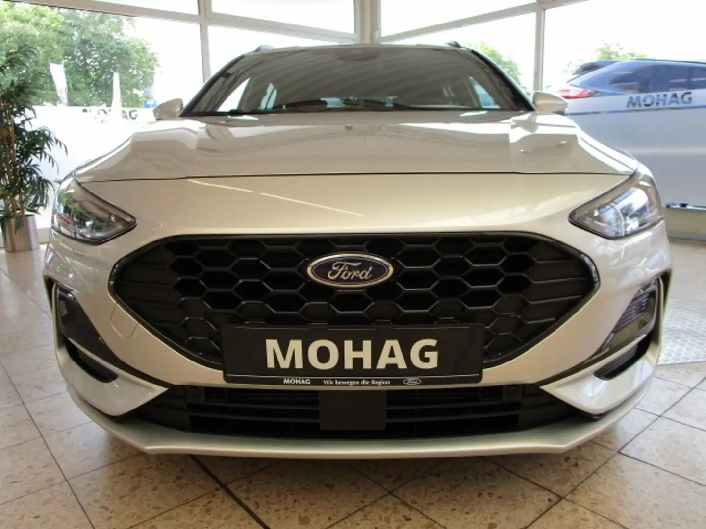 Ford Focus Turnier 1.0L EcoBoost Mild-Hybrid ST-Line     -EU6 Silber - 2