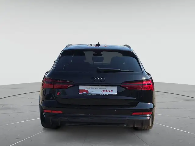 Audi S6 view 7