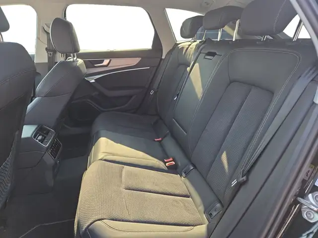 Audi S6 view 10