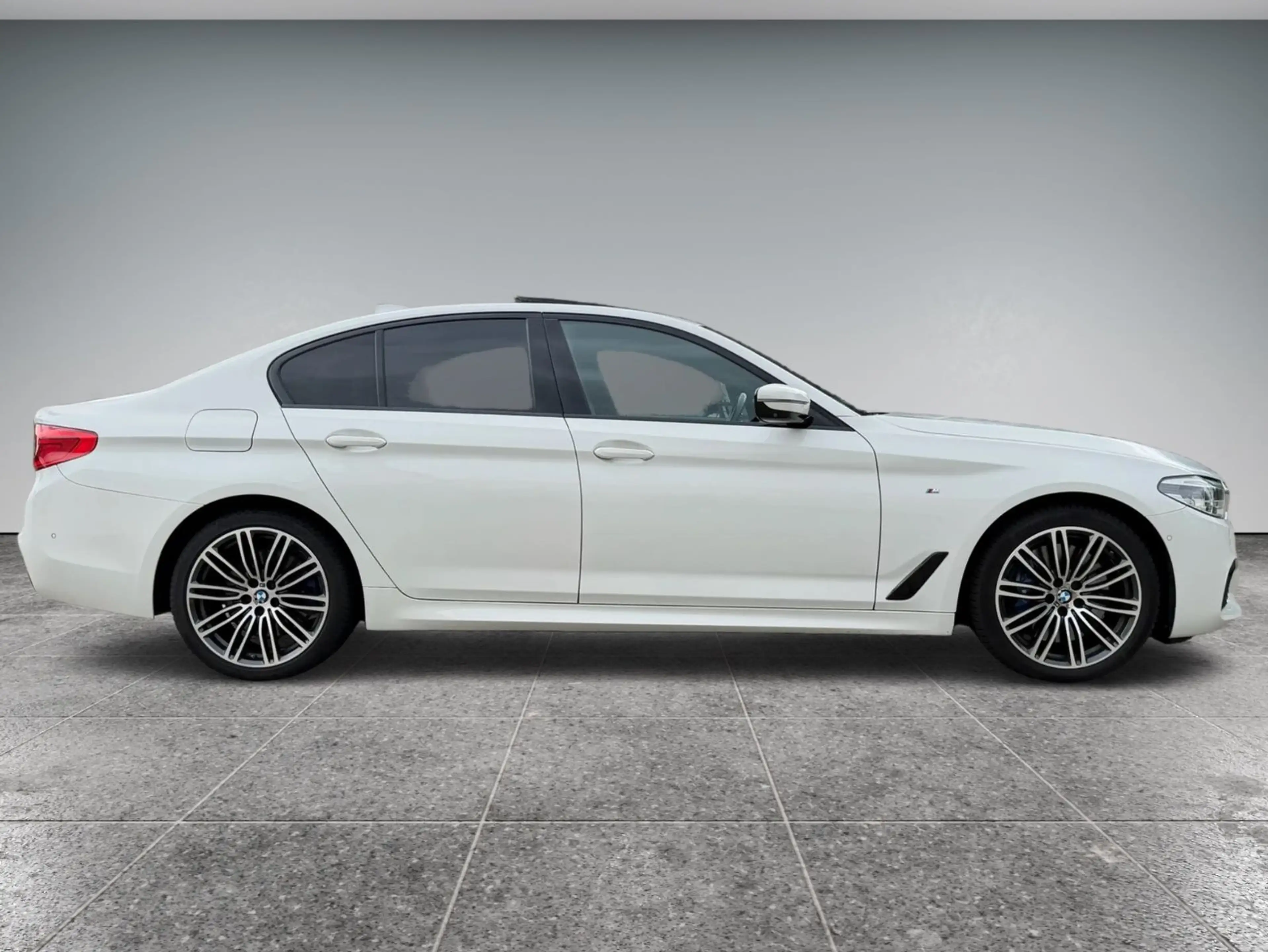 BMW 540 i xDrive/M Sport/HUD/SD/360°/ACC/Sitzkli./AHK — photo 5