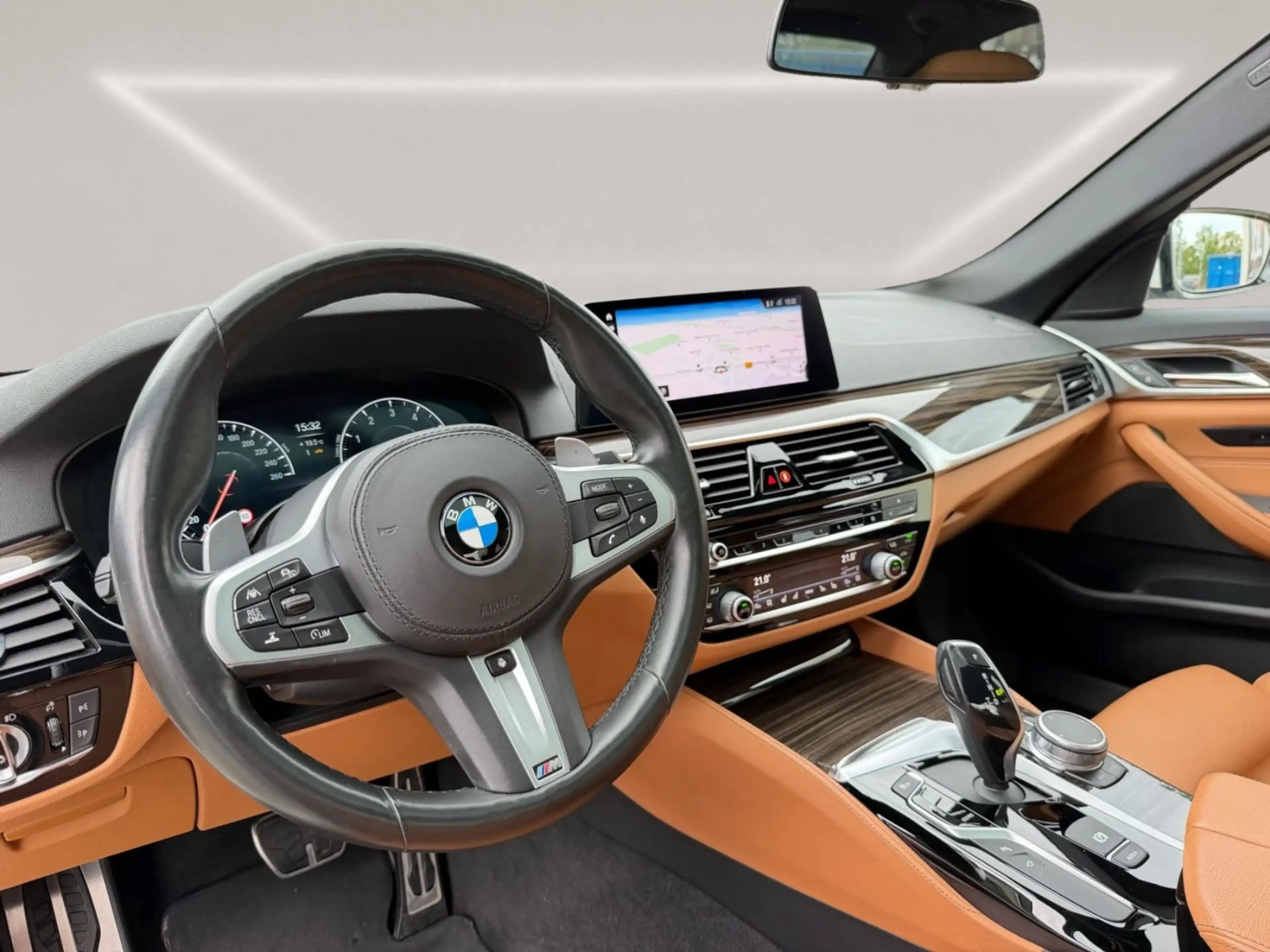 BMW 540 i xDrive/M Sport/HUD/SD/360°/ACC/Sitzkli./AHK — photo 8