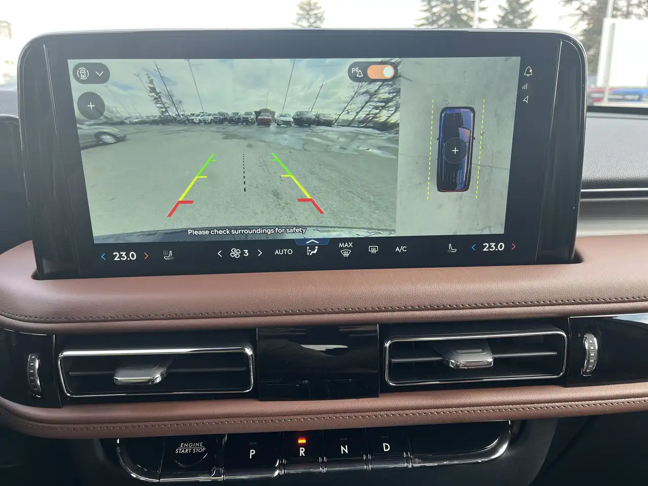 Lincoln Aviator снимка Lincoln Aviator