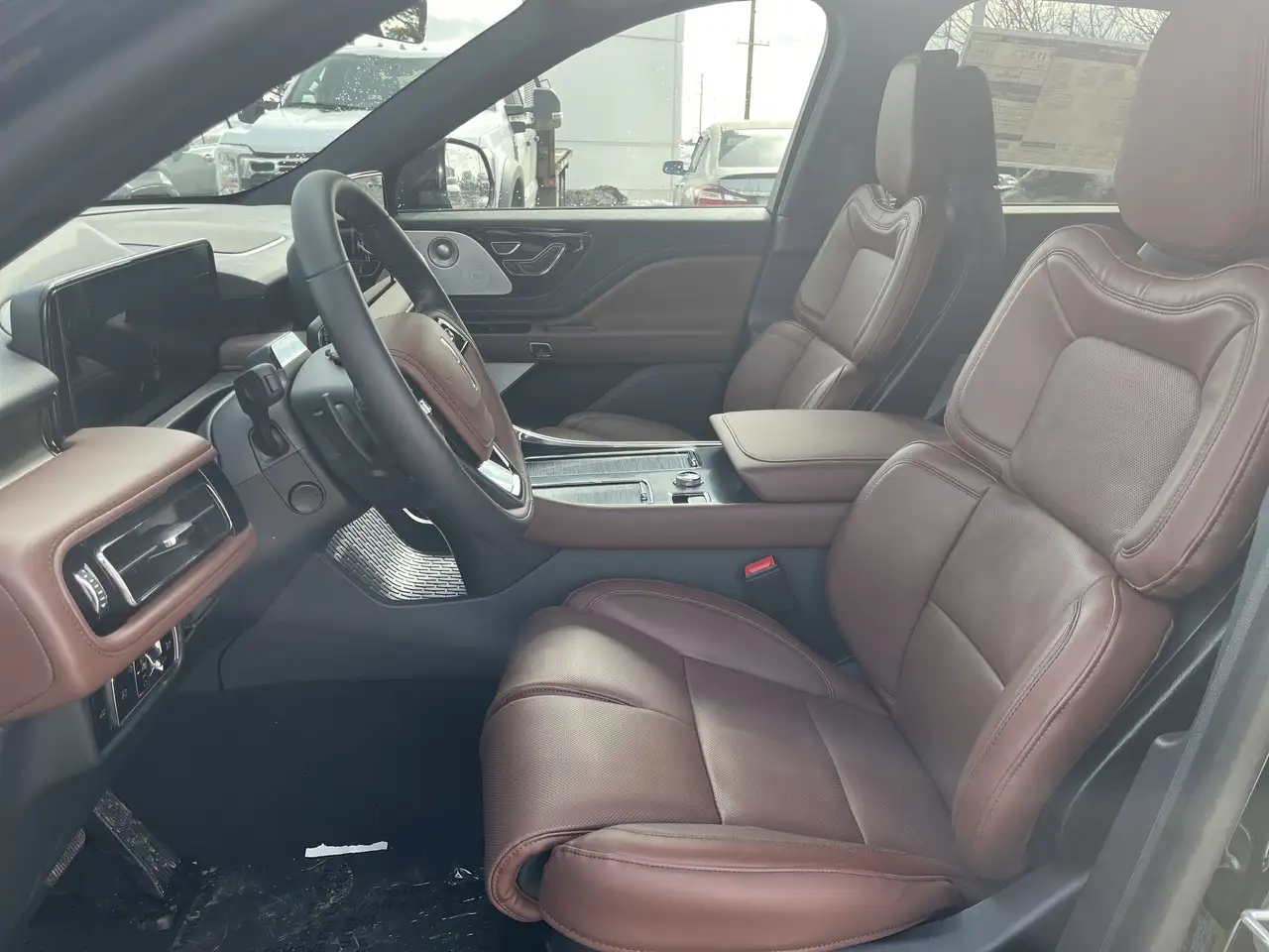 Lincoln Aviator снимка Lincoln Aviator