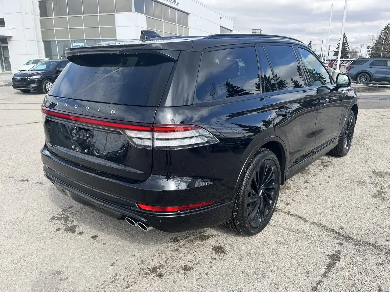 Lincoln Aviator снимка Lincoln Aviator