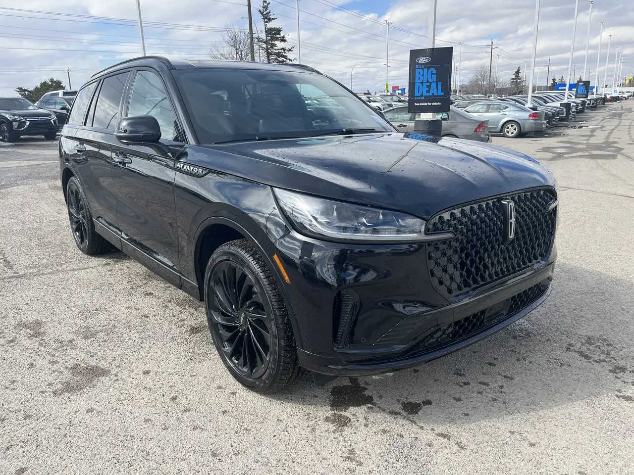 Lincoln Aviator снимка Lincoln Aviator