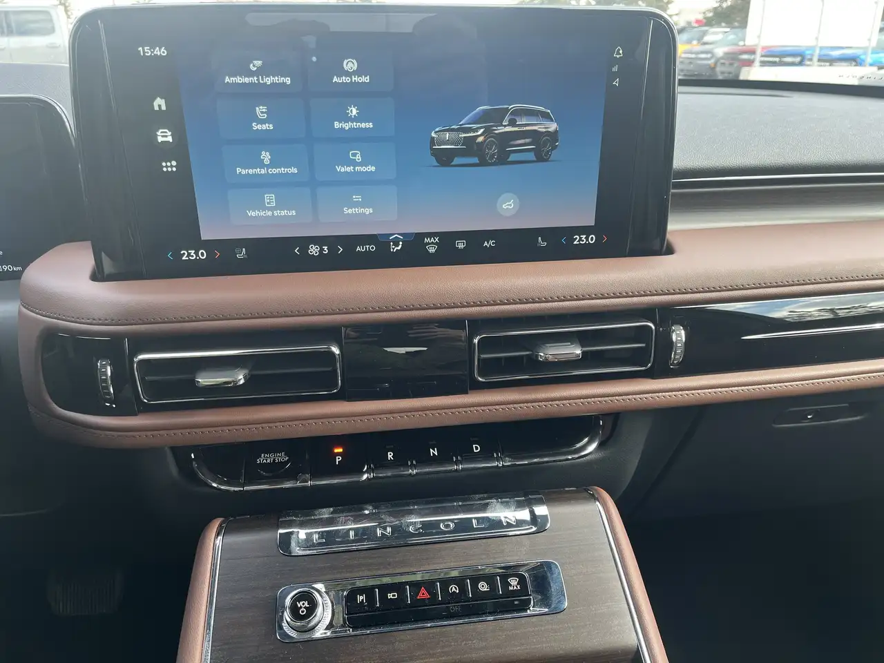 Lincoln Aviator снимка Lincoln Aviator