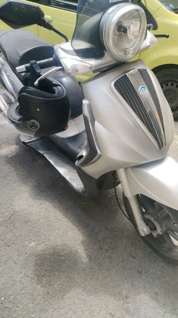 Piaggio Beverly 300 Grigio - 1