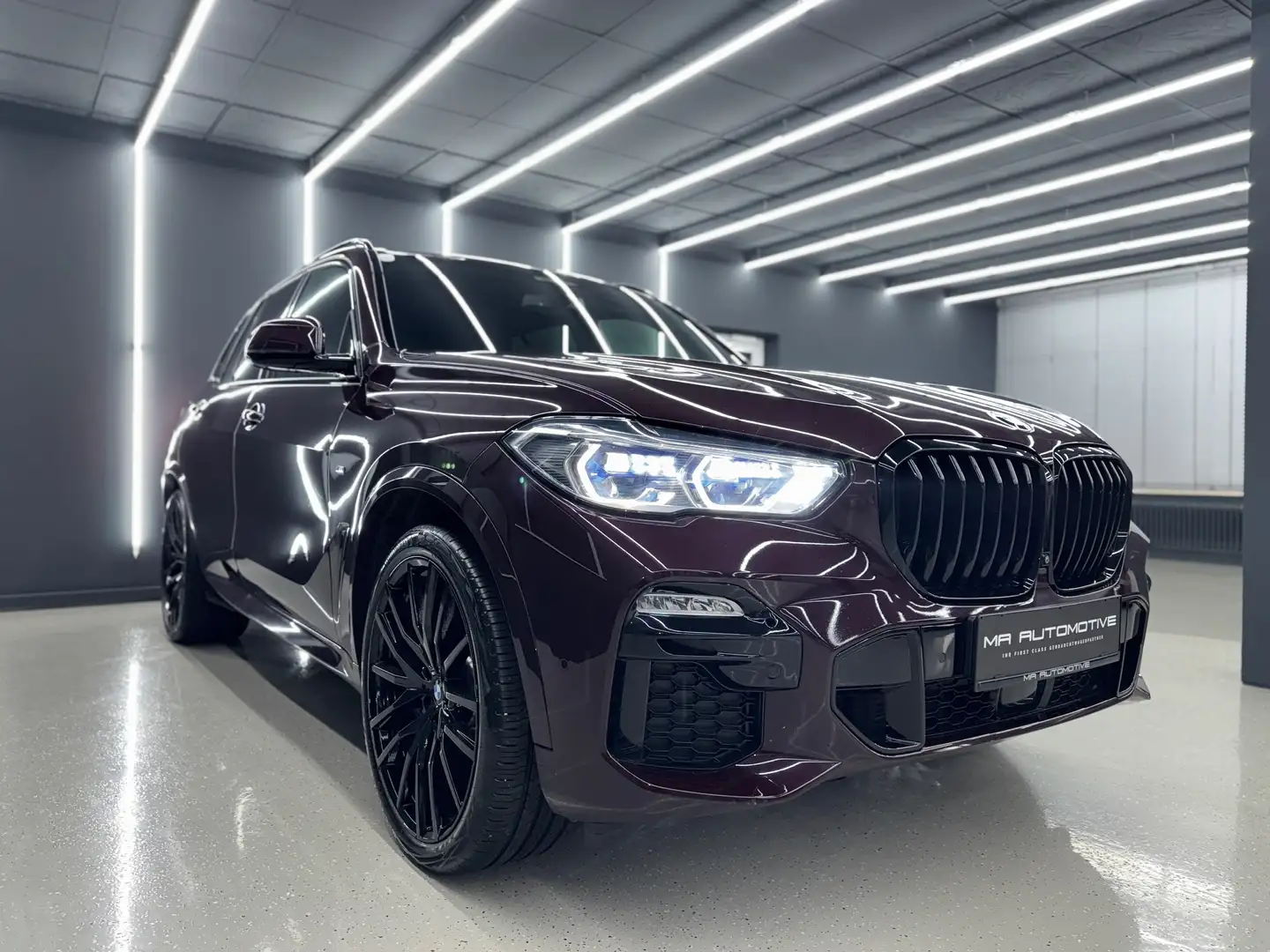 BMW X5 xDrive 30 d M Sport *INDIVIDUAL*LASER*AHK*SOFT*HUD Violett - 2