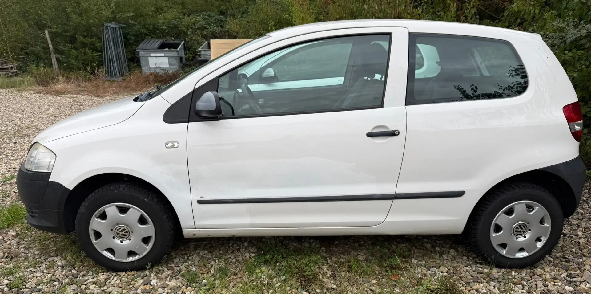 Volkswagen Fox Fox 1.2, SERVICE neu, TÜV 08/2027 Weiß - 2