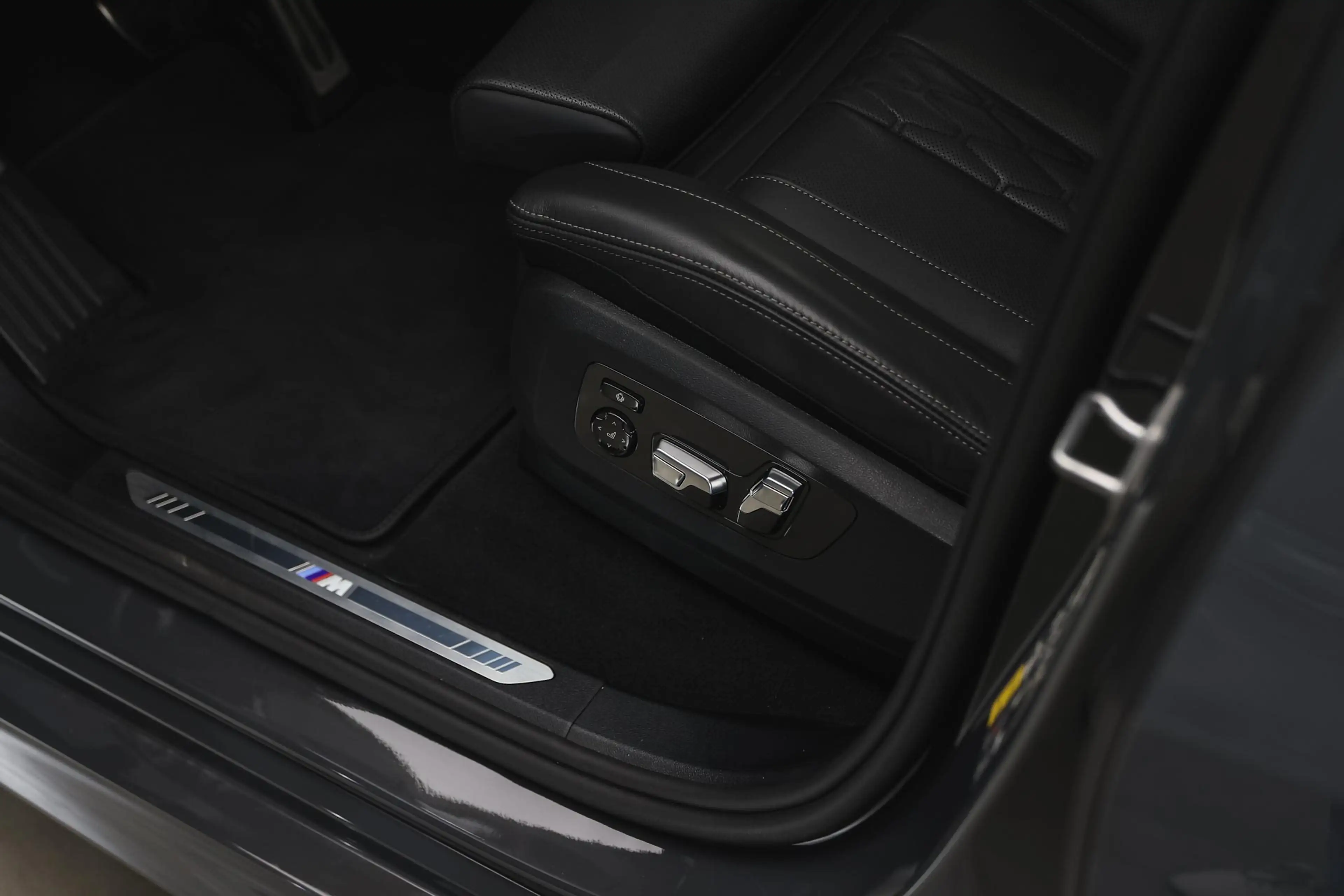 BMW X5 xDrive50e M Sport Automaat / Trekhaak / Panoramada — photo 12