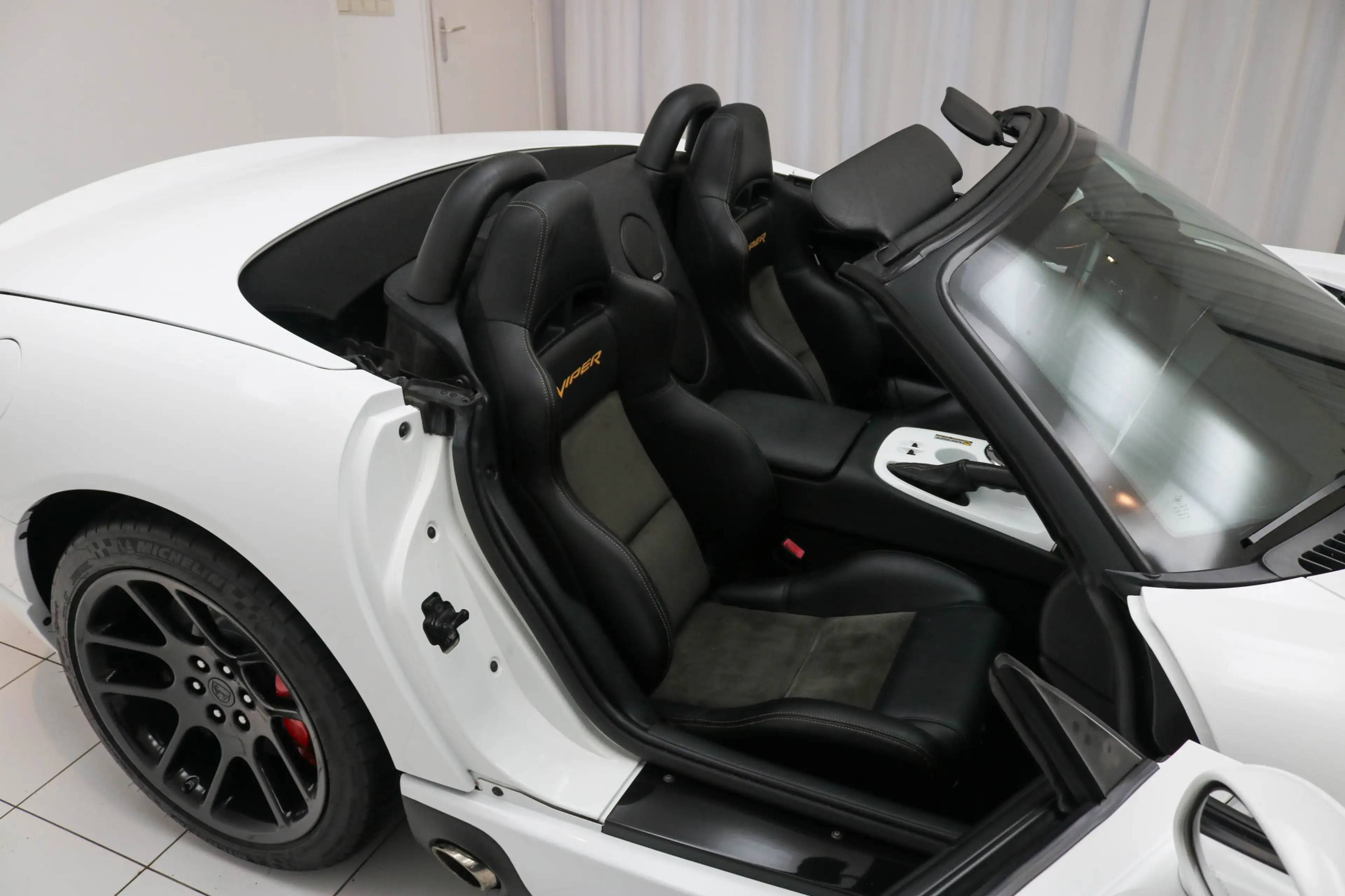 Dodge Viper SRT-10 Roadster 8.3 V10 - Soft-top - Perfect - You — photo 10