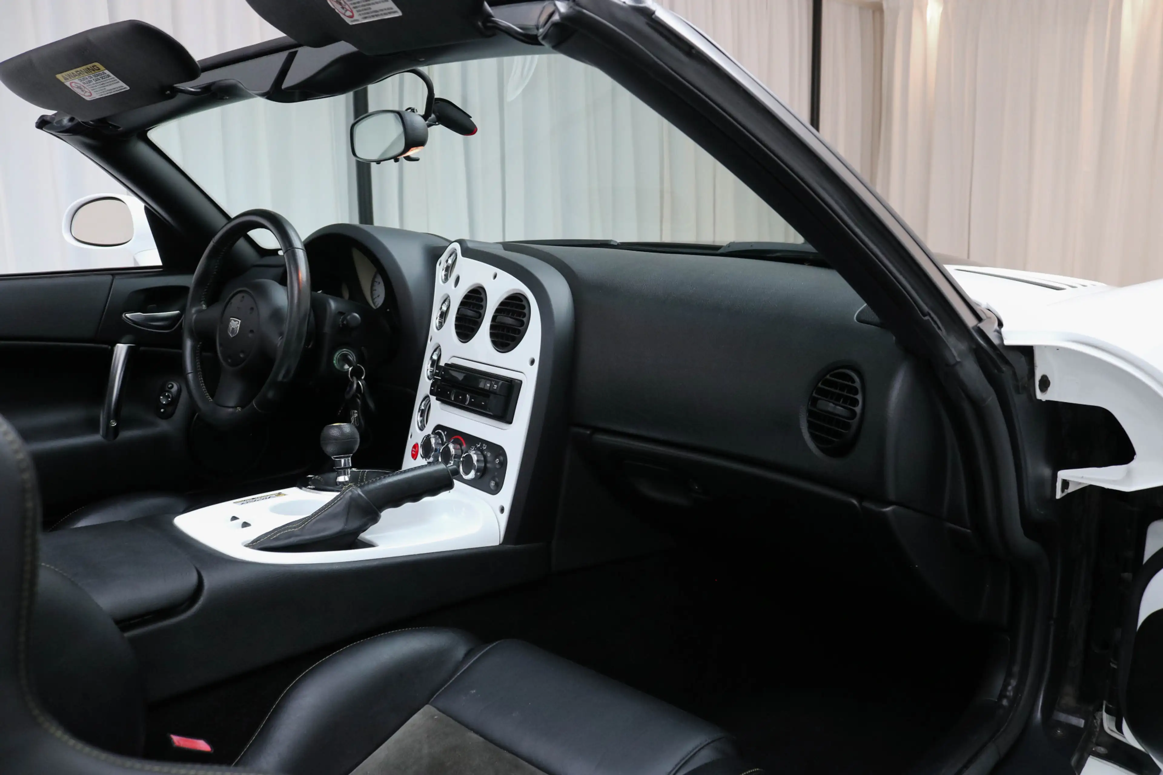 Dodge Viper SRT-10 Roadster 8.3 V10 - Soft-top - Perfect - You — photo 11