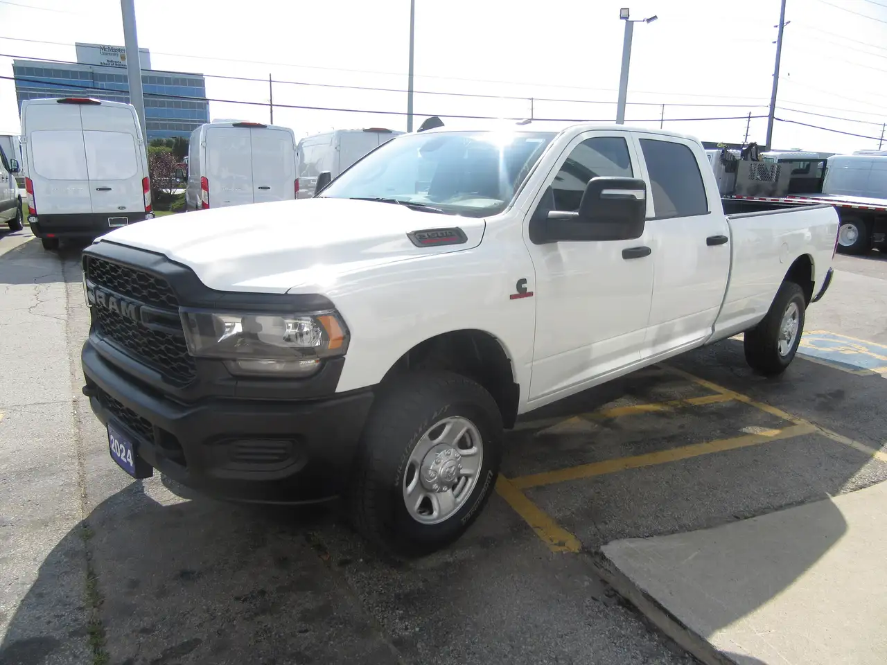 RAM 3500 снимка RAM 3500