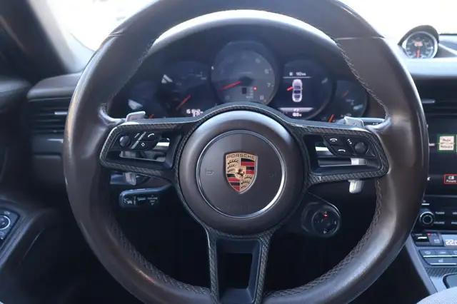 Porsche 991 view 15