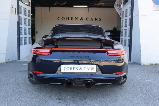 Porsche 991 view 7