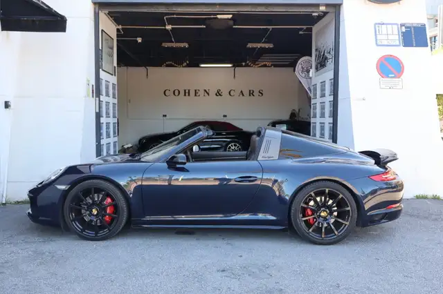Porsche 991 view 9