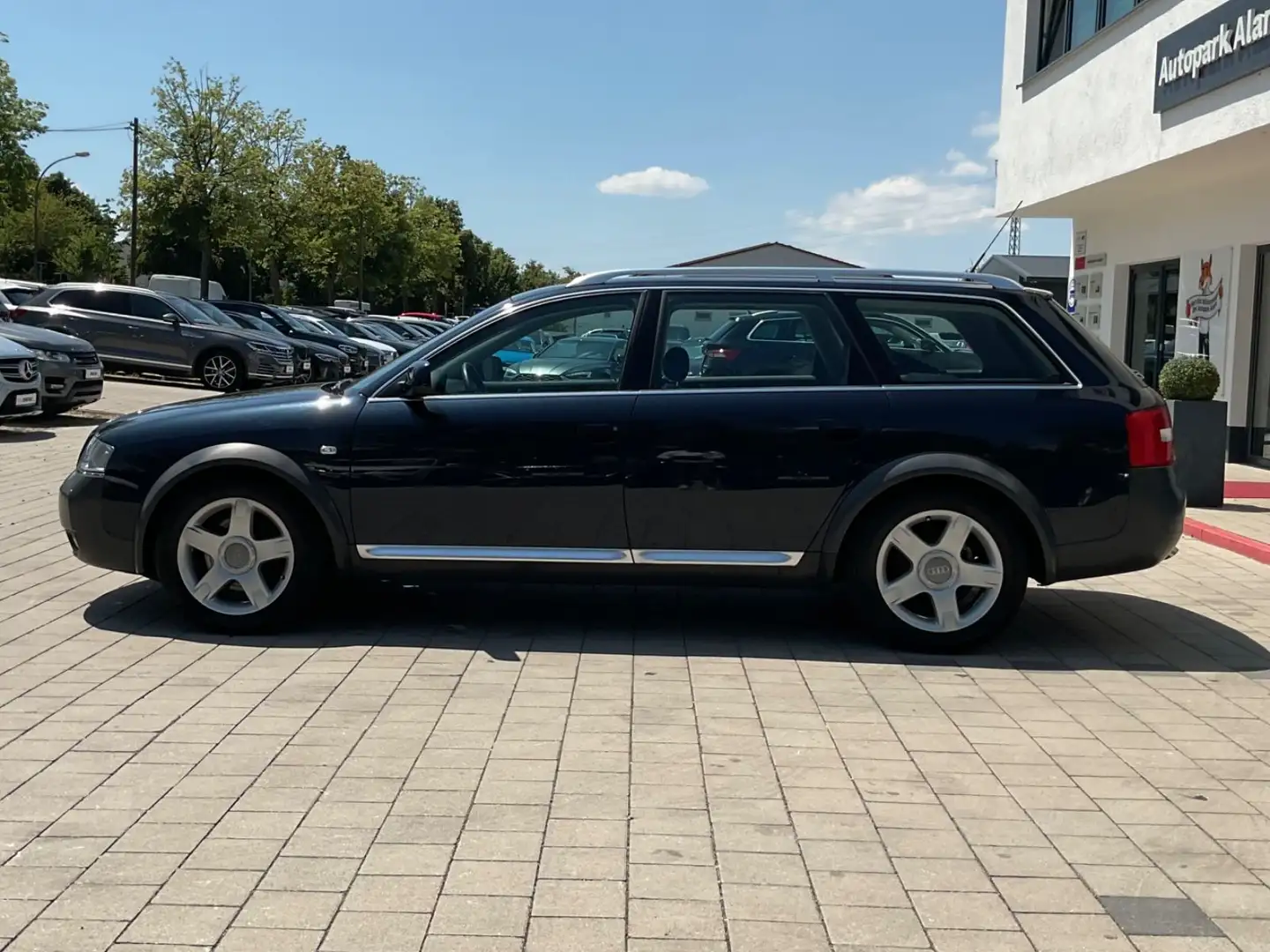Audi A6 allroad 2,5 TDI SHZ CD 17 Zoll Alu 8x Bereift Bleu - 2