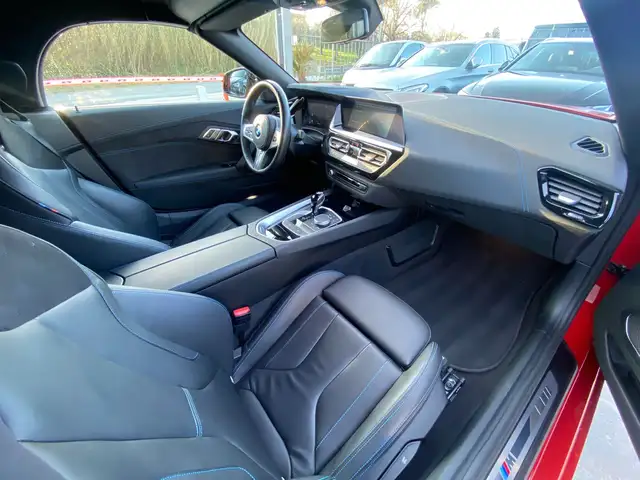 BMW Z4 M view 12