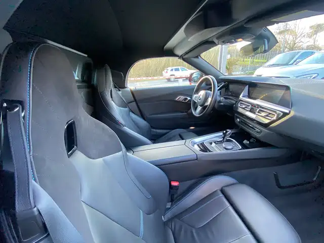 BMW Z4 M view 10