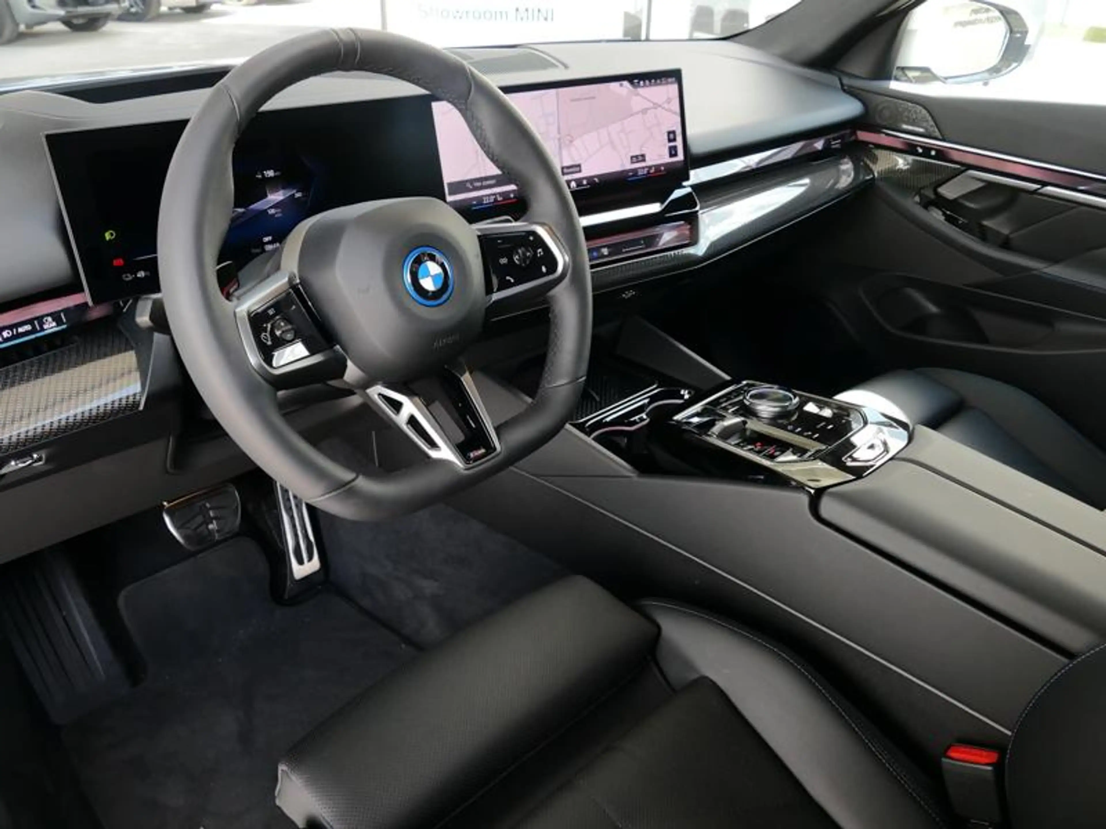 BMW i5 eDrive40 Touring M Sport Pro | PANO | Drive Pro — photo 7