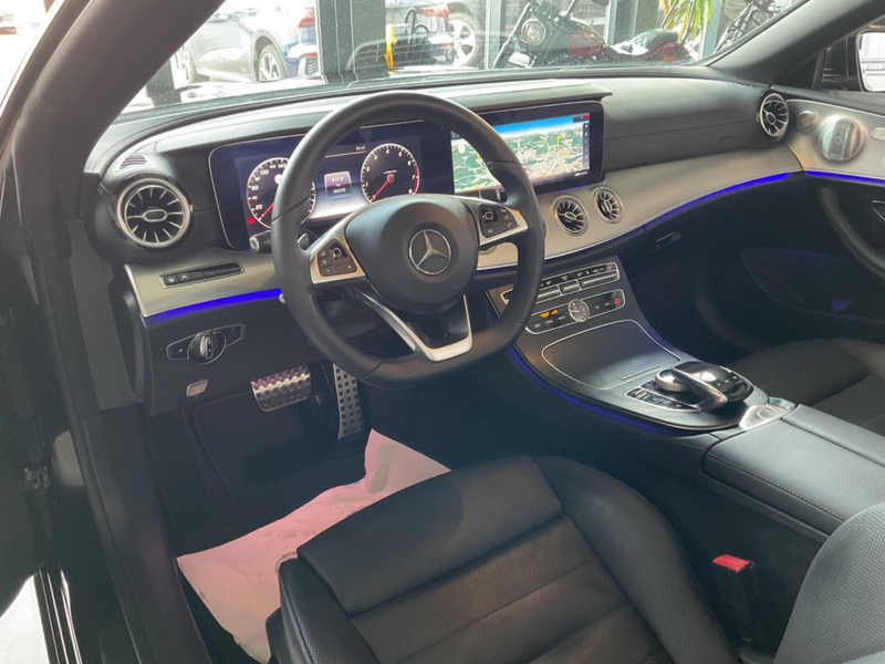 Mercedes-Benz E 400 *E Cabrio* E 400 *AMG*  4Matic* — photo 10