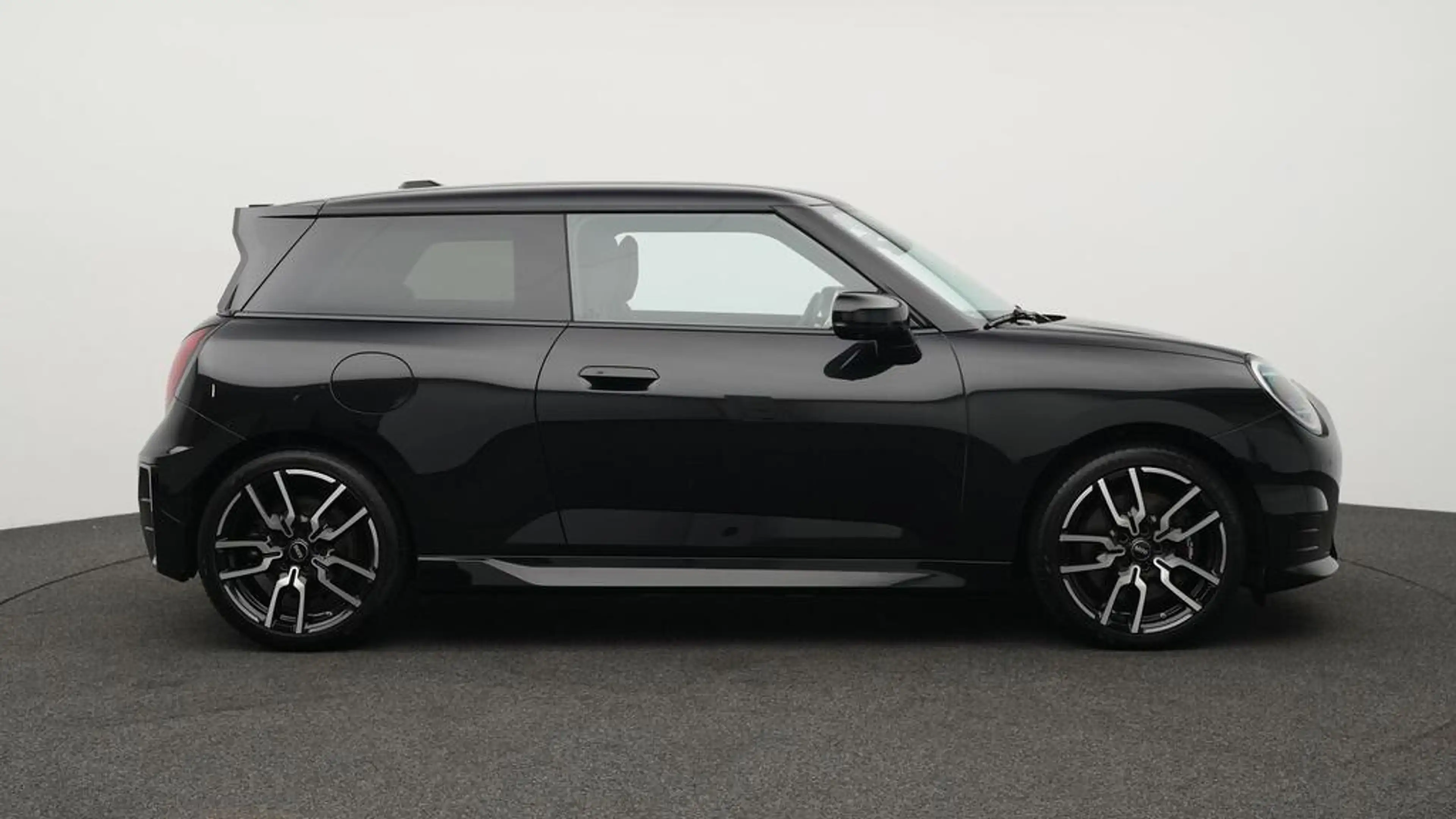 MINI Cooper SE John Cooper Works Trim — photo 2