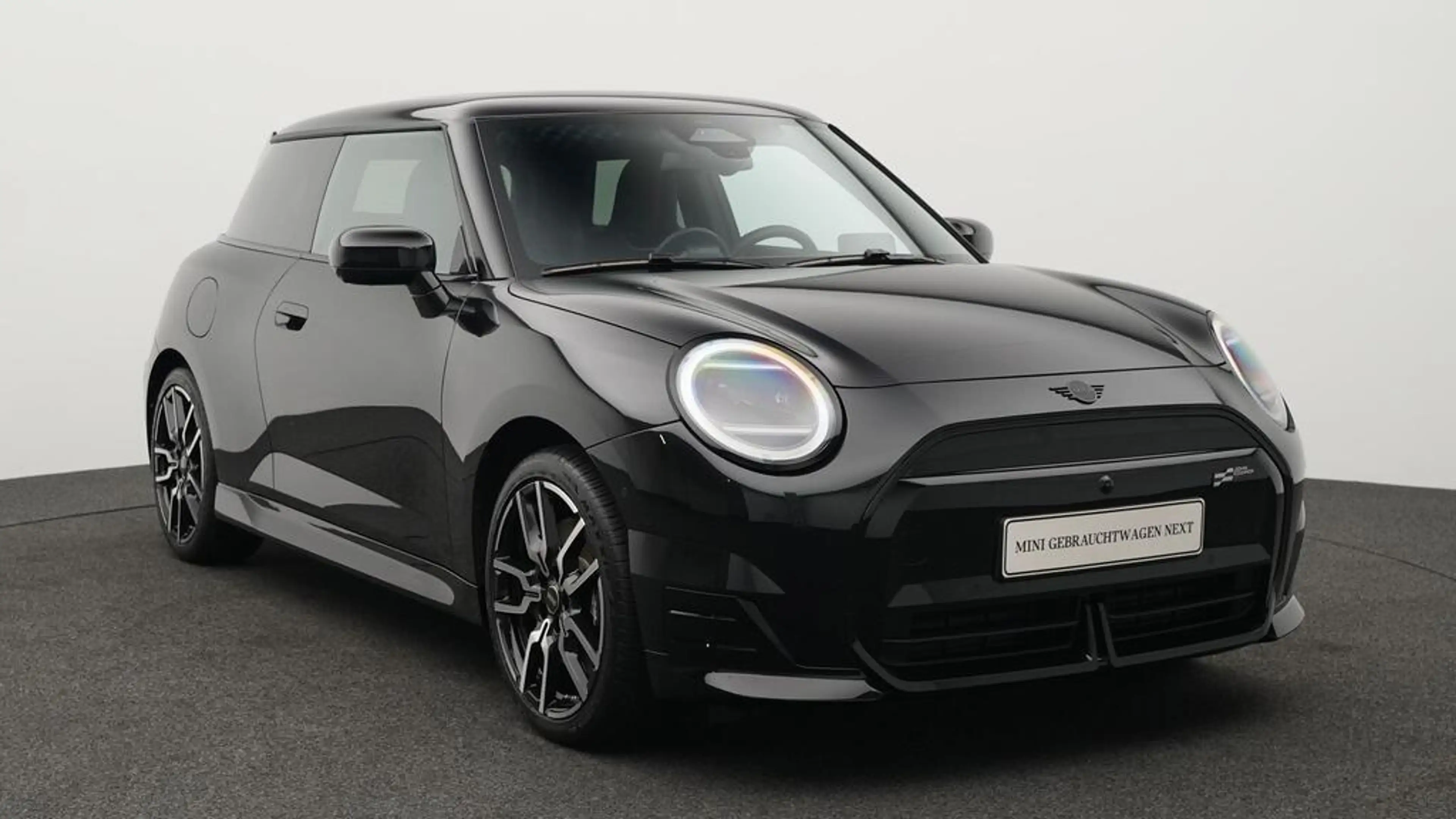 MINI Cooper SE John Cooper Works Trim — photo 14