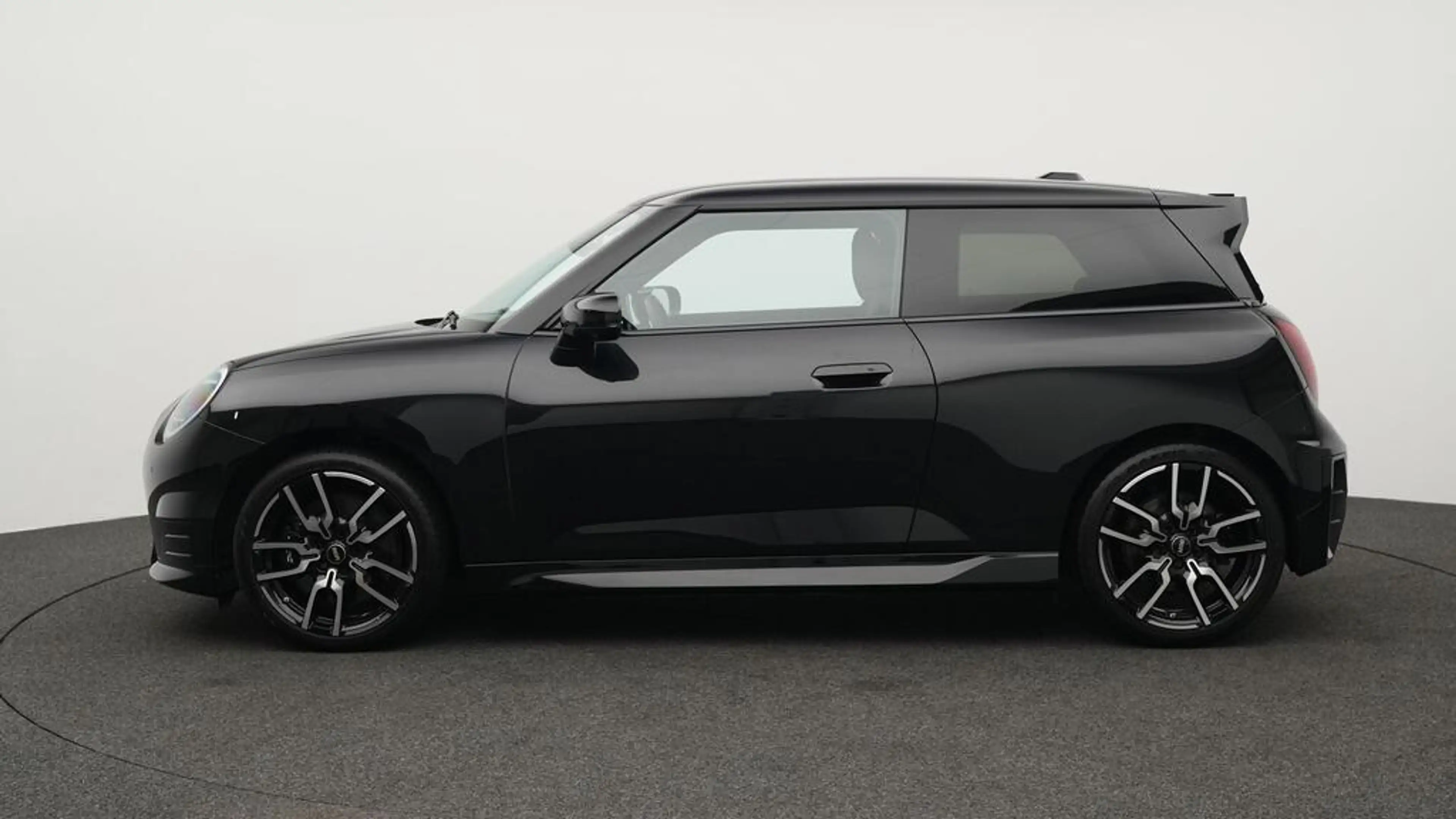 MINI Cooper SE John Cooper Works Trim — photo 3
