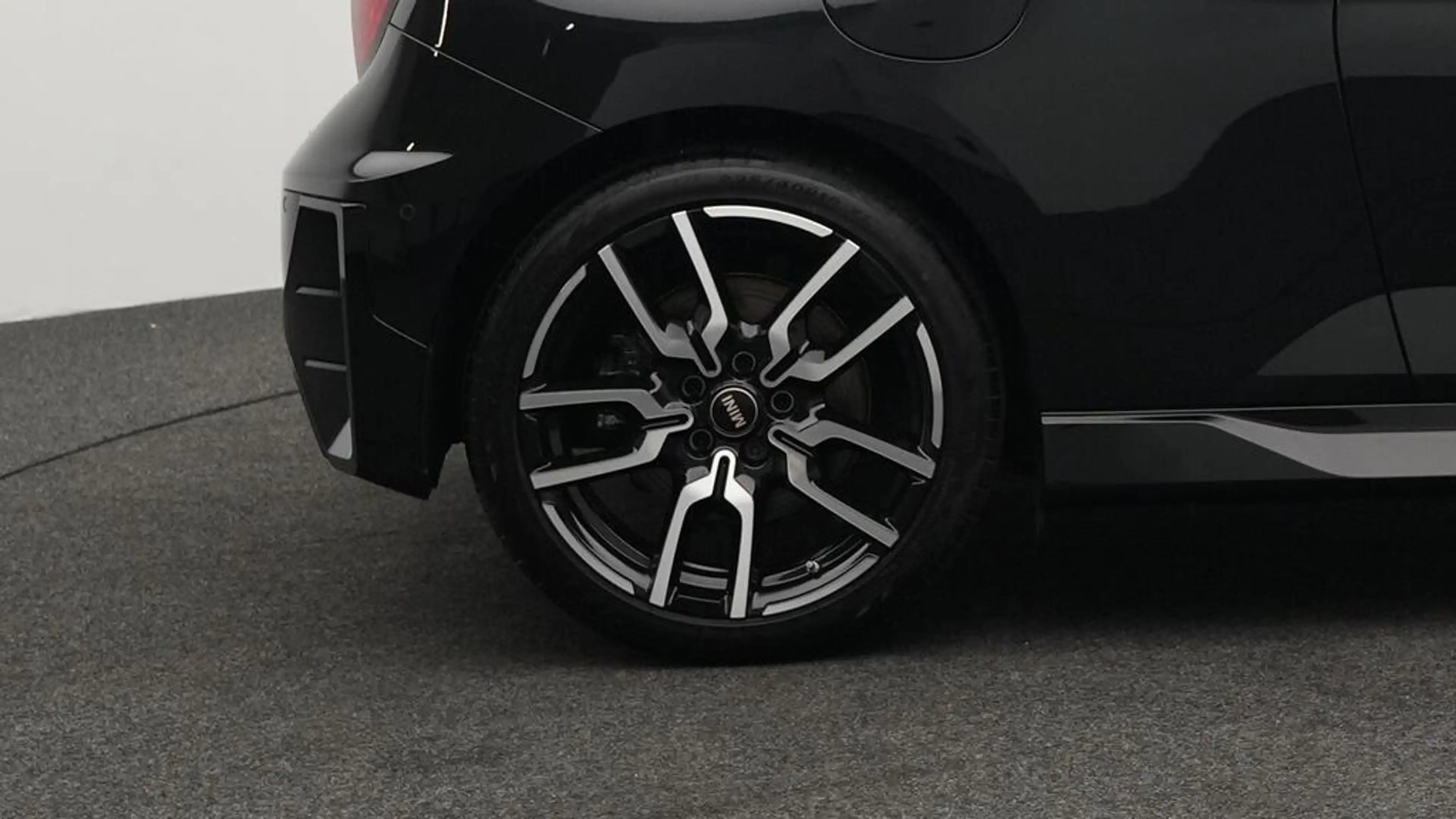 MINI Cooper SE John Cooper Works Trim — photo 11