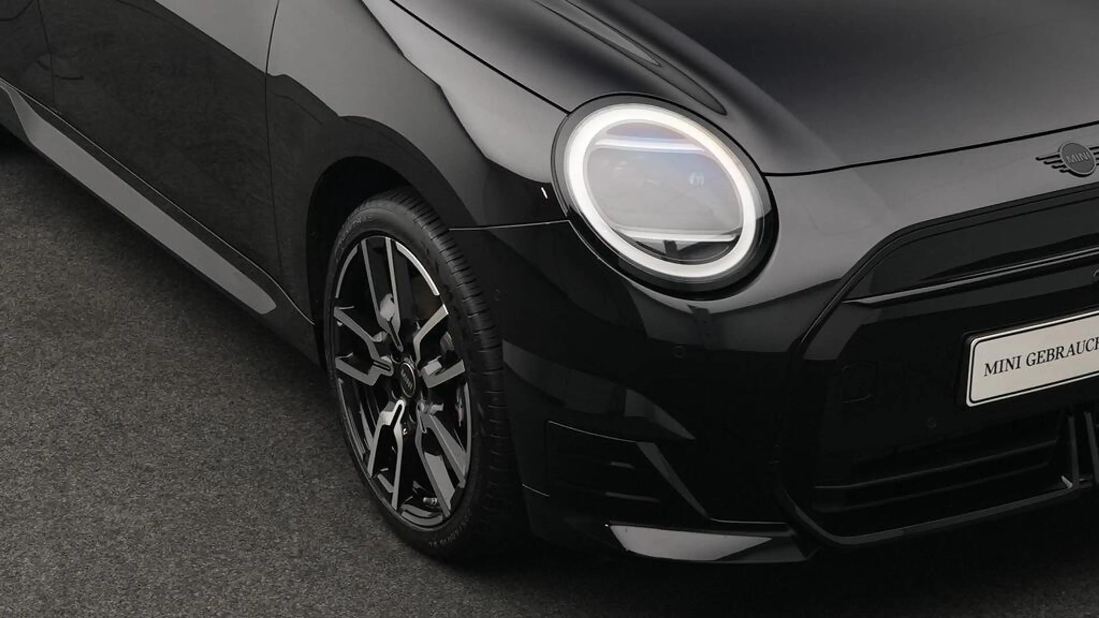MINI Cooper SE John Cooper Works Trim — photo 19