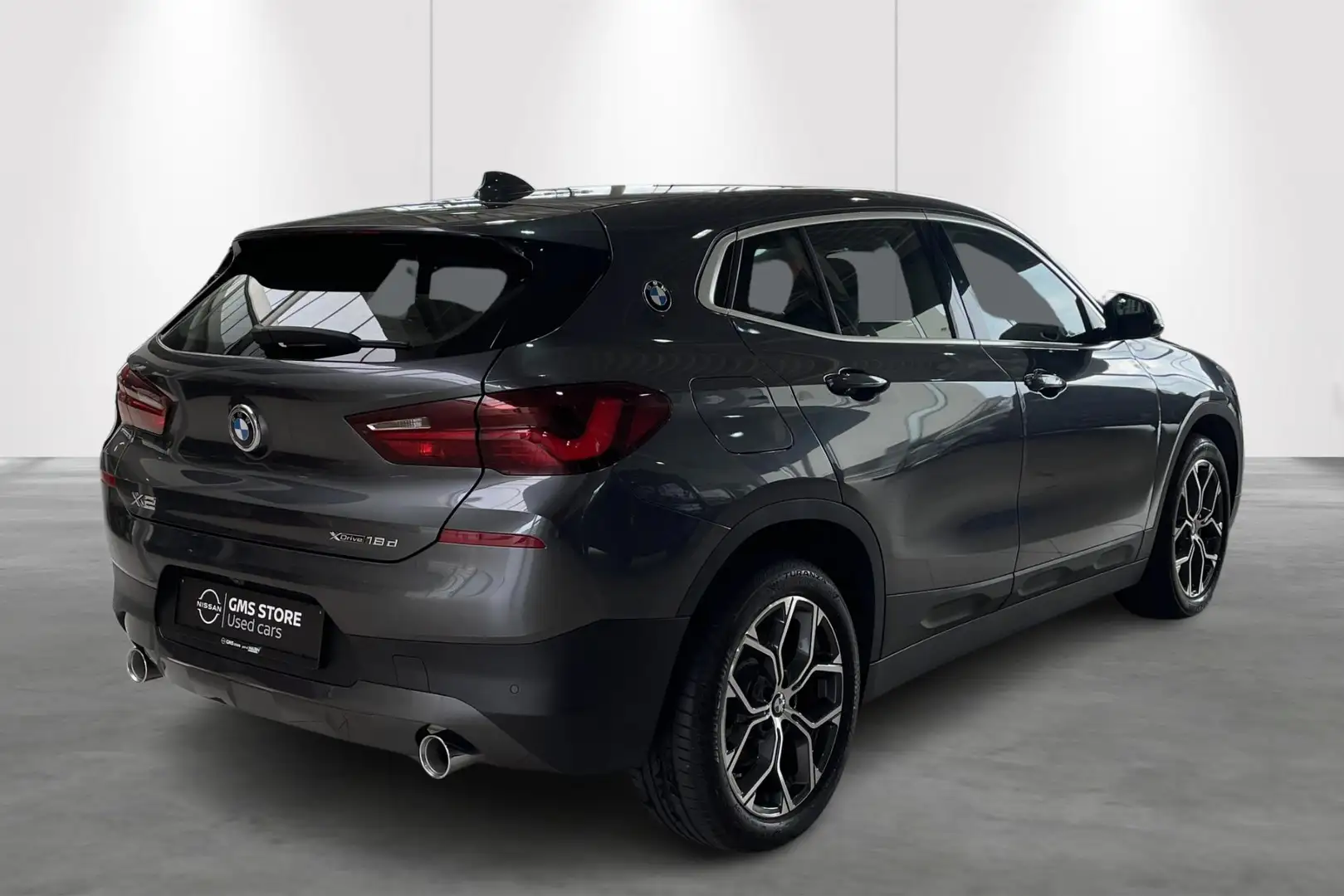 BMW X2 xDrive18d Gris - 2