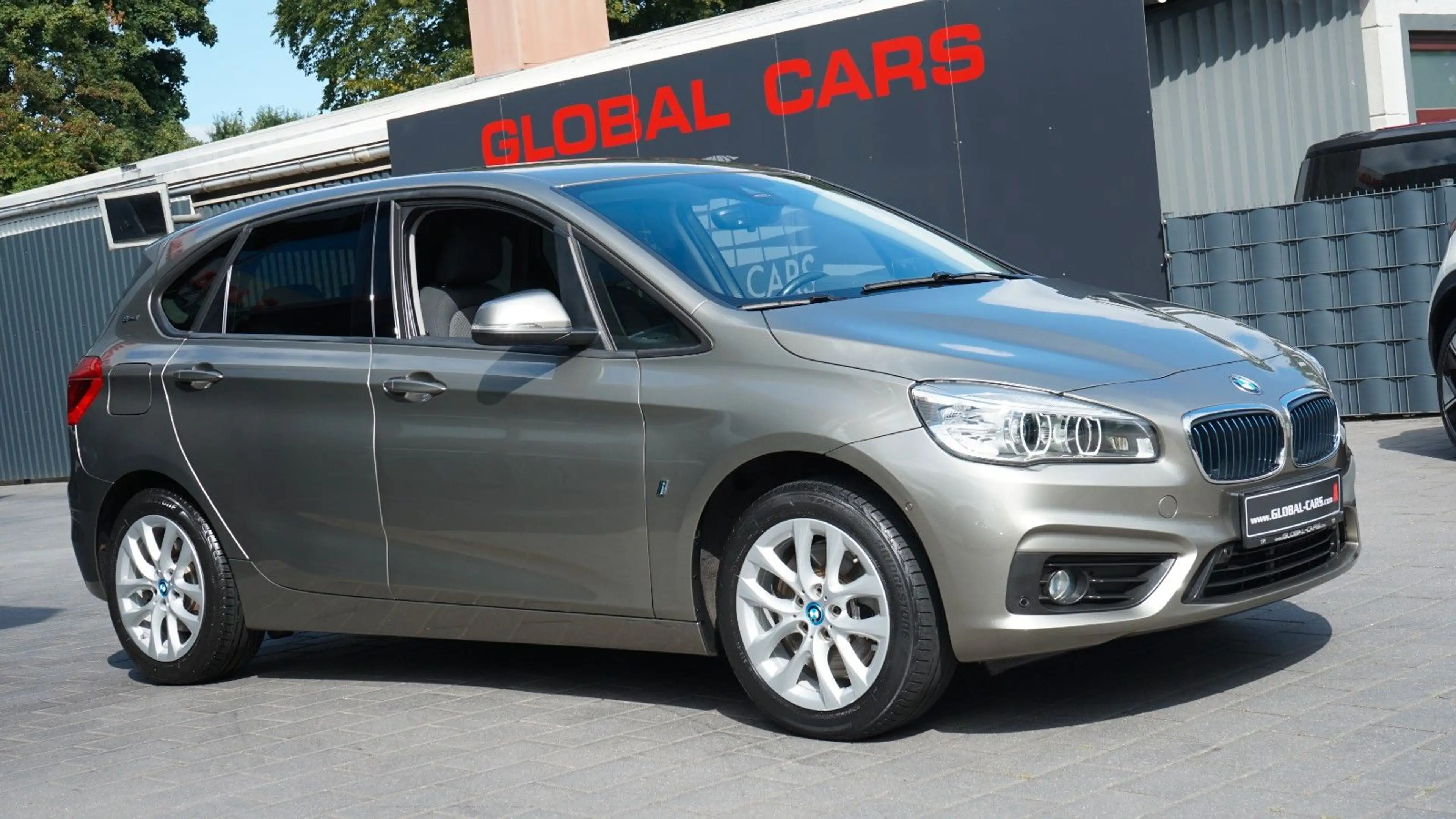 BMW 225 x e i PERFORMANCE ACTIVE TOURER*HUD*LED*NAVI — photo 9