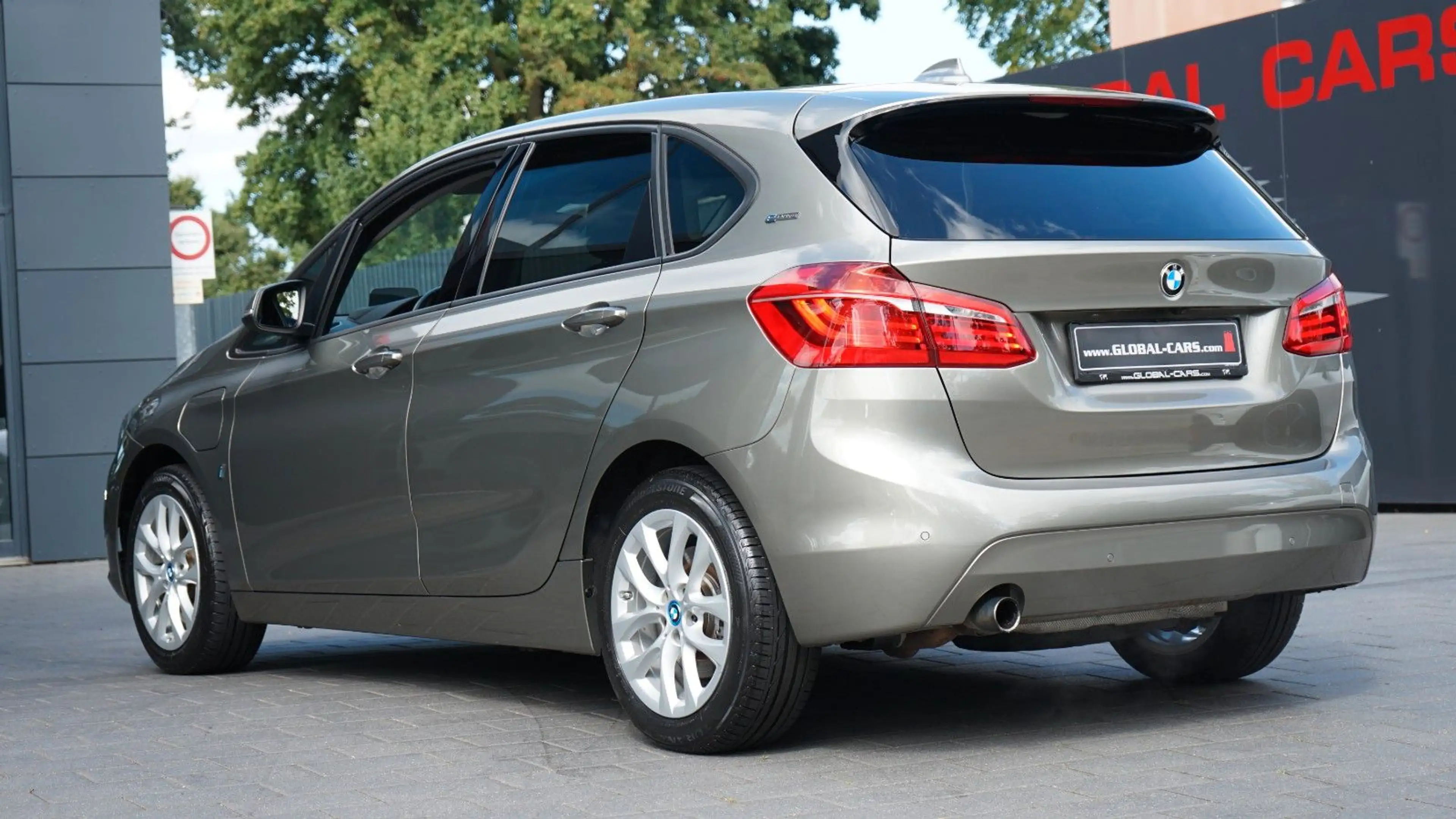 BMW 225 x e i PERFORMANCE ACTIVE TOURER*HUD*LED*NAVI — photo 2
