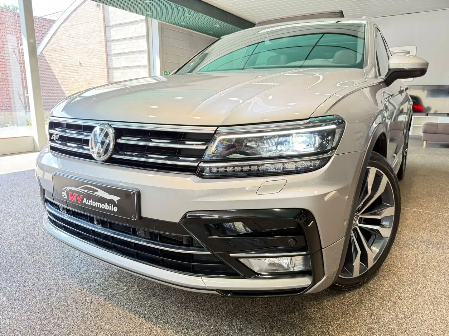 Volkswagen Tiguan 1.4TSI R line * DSG * Full Full Options Gris - 1