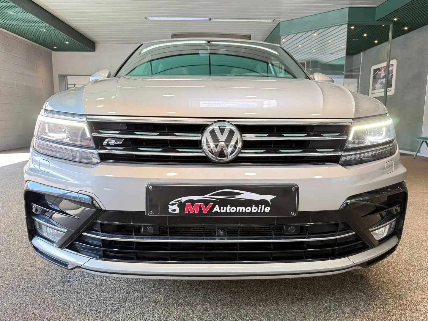 Volkswagen Tiguan 1.4TSI R line * DSG * Full Full Options Gris - 2