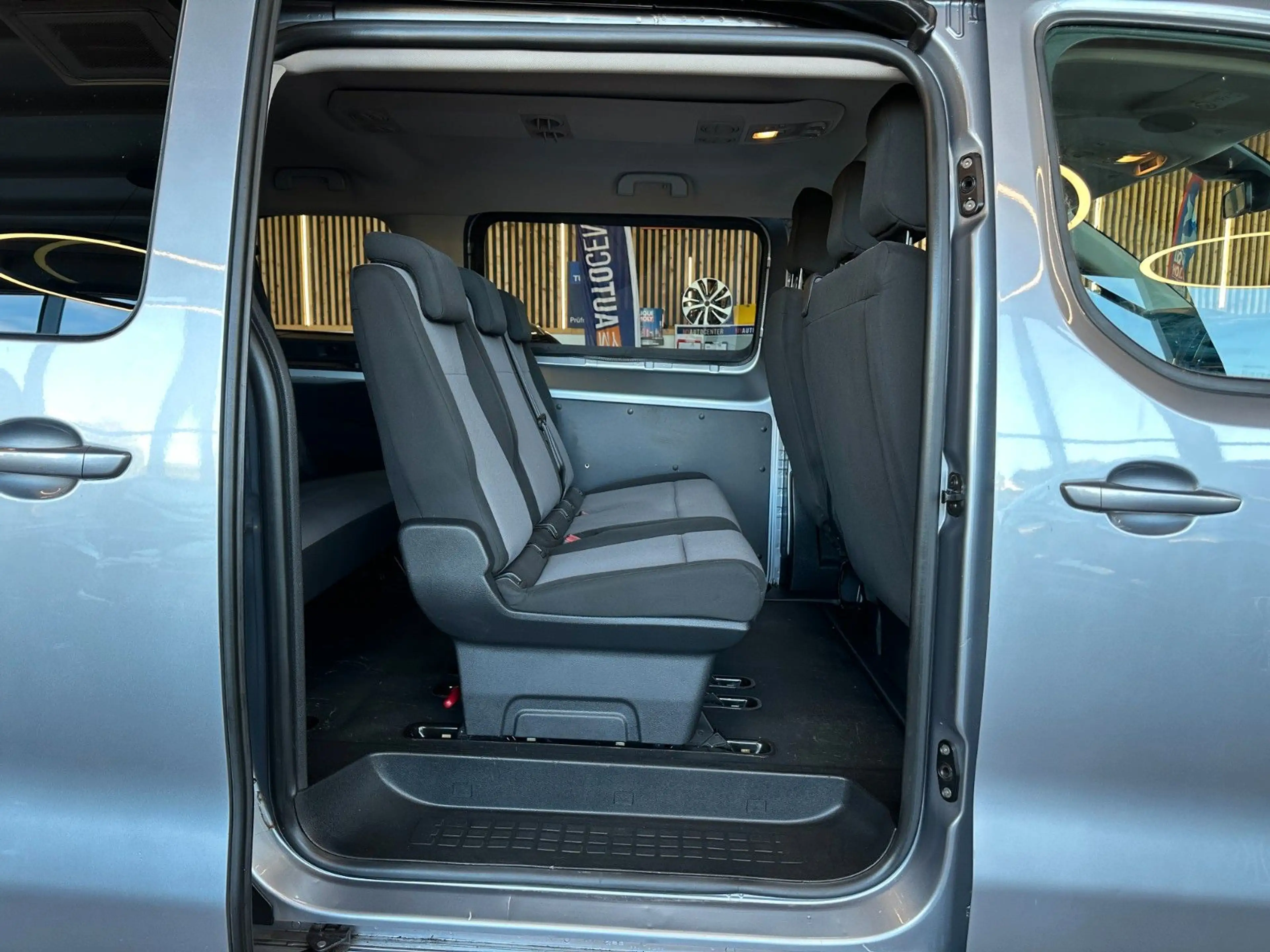 Opel Vivaro *9.SITZER*AHK*TEMPO*CARPLAY*SERVICE04/26* — photo 31