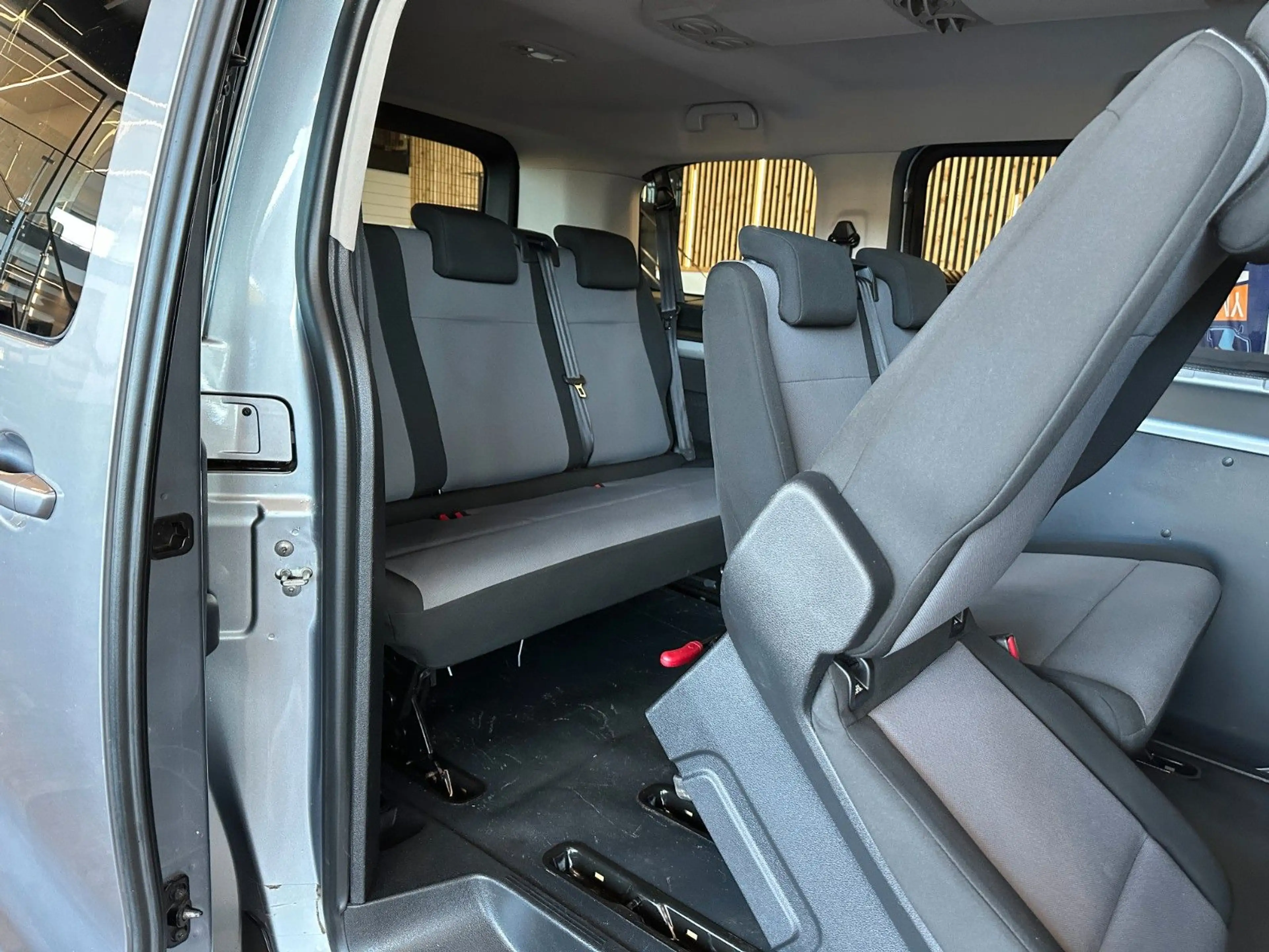 Opel Vivaro *9.SITZER*AHK*TEMPO*CARPLAY*SERVICE04/26* — photo 33