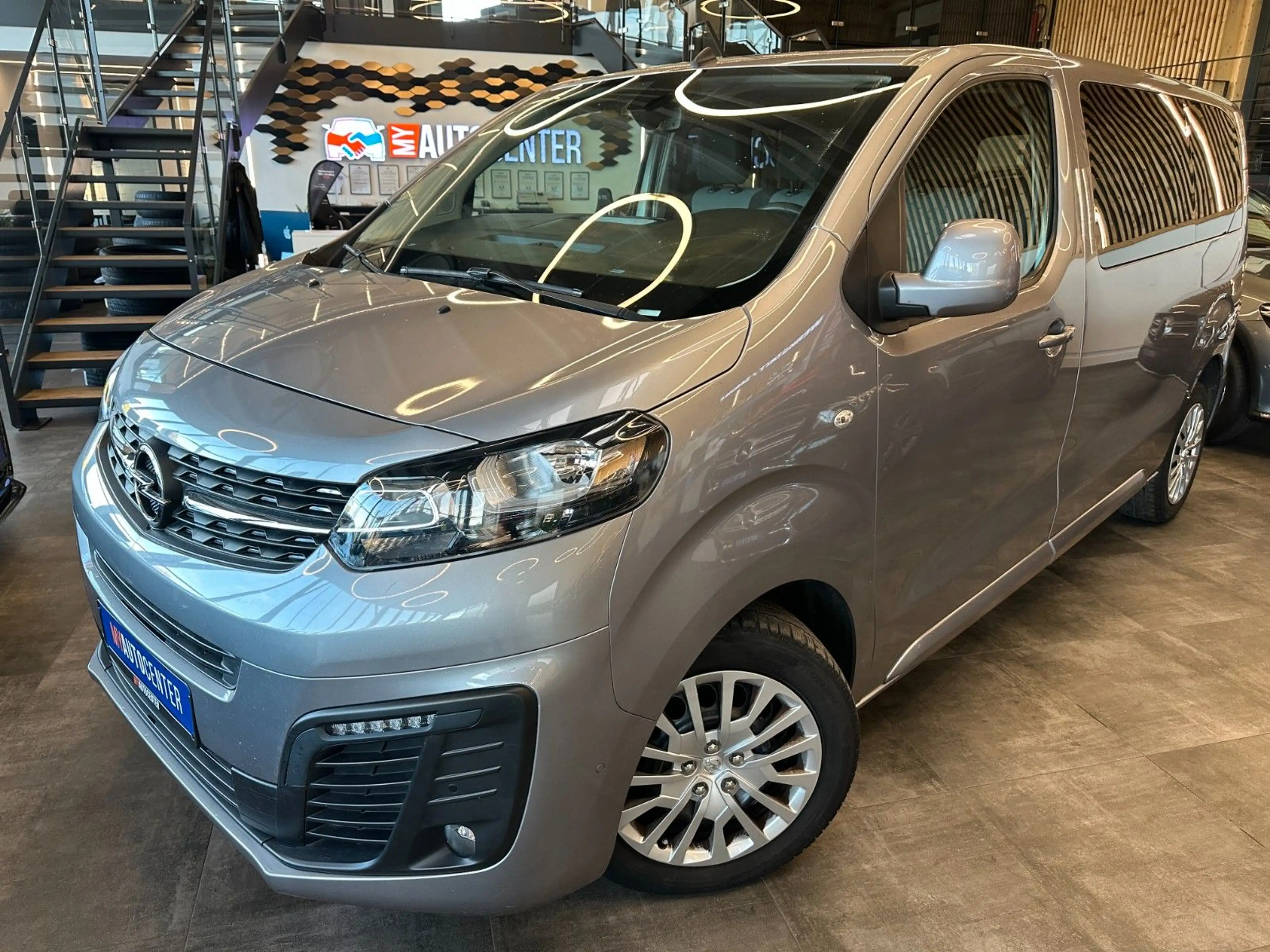 Opel Vivaro *9.SITZER*AHK*TEMPO*CARPLAY*SERVICE04/26* — photo 46