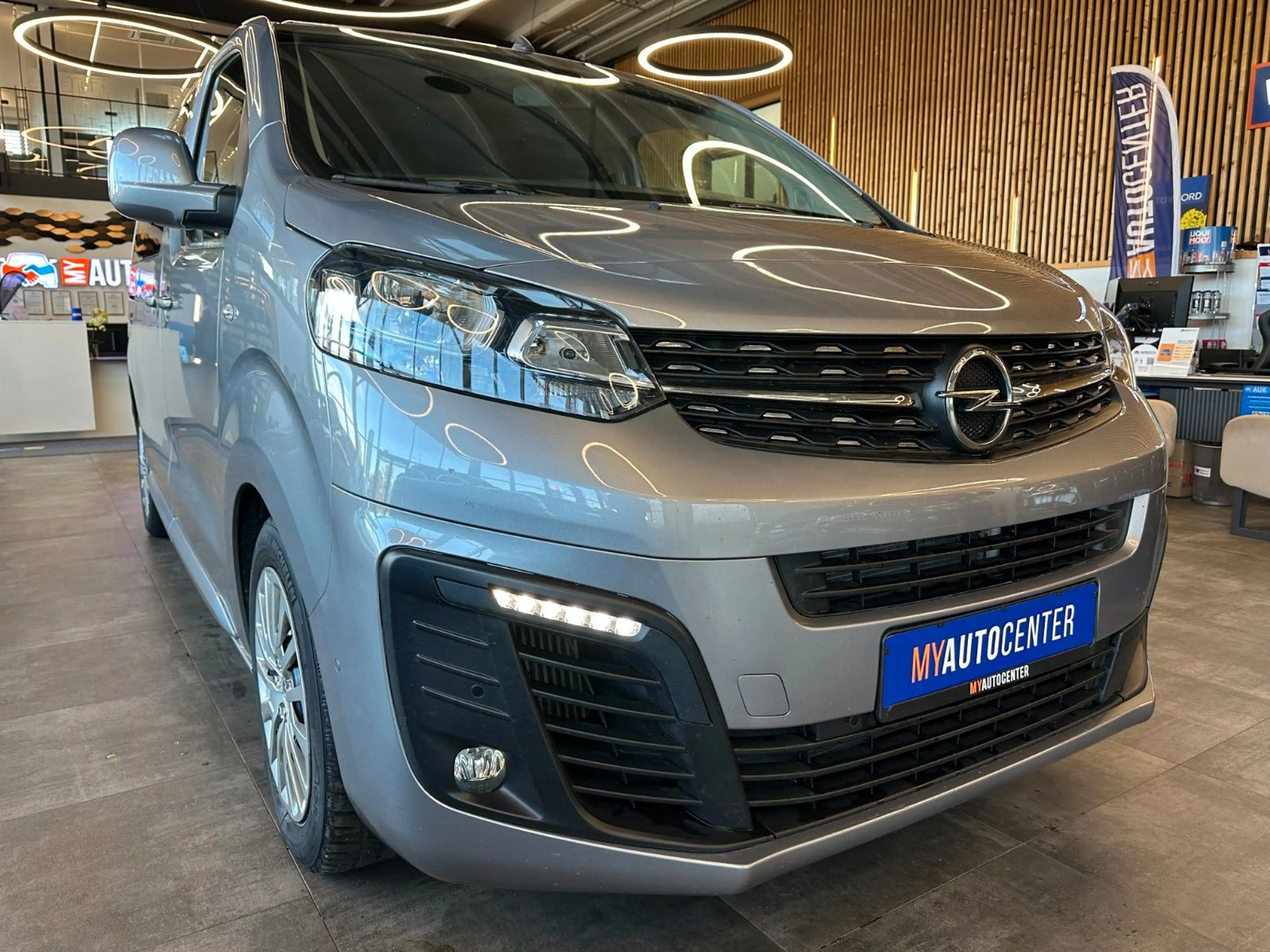 Opel Vivaro *9.SITZER*AHK*TEMPO*CARPLAY*SERVICE04/26* — photo 3