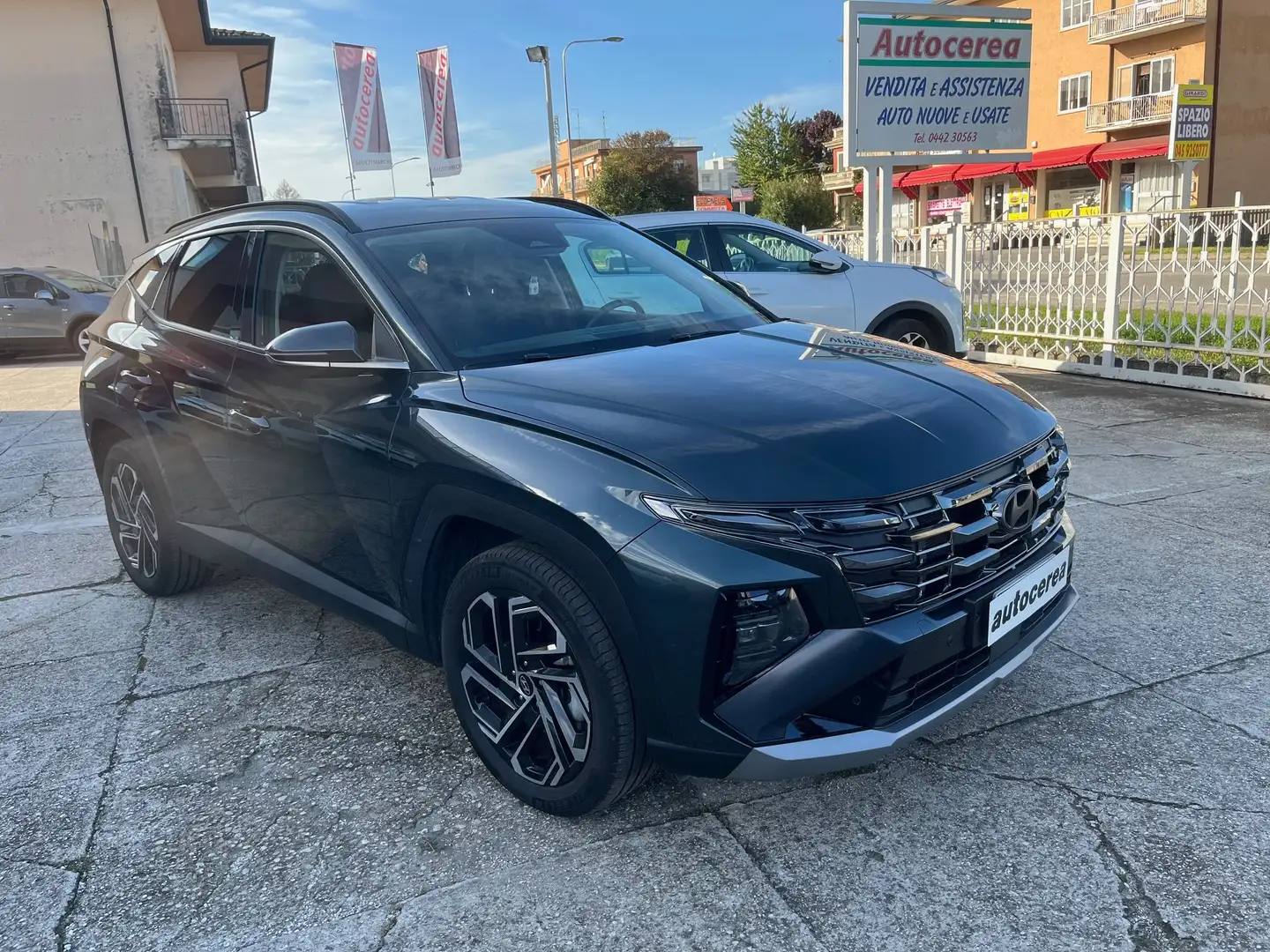 Hyundai TUCSON 1.6 FULL HYBRID 2WD AT EXELLENCE - KM 12.000 Grigio - 2