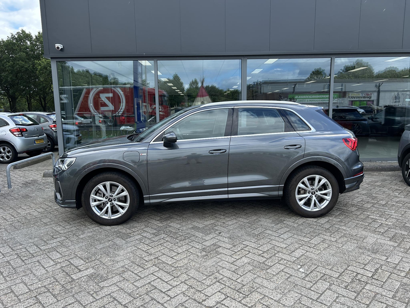 Audi Q3 45 TFSI e S edition S line AUTOMAAT | PLUG IN HYBR — photo 6