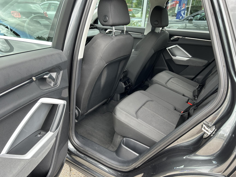 Audi Q3 45 TFSI e S edition S line AUTOMAAT | PLUG IN HYBR — photo 22