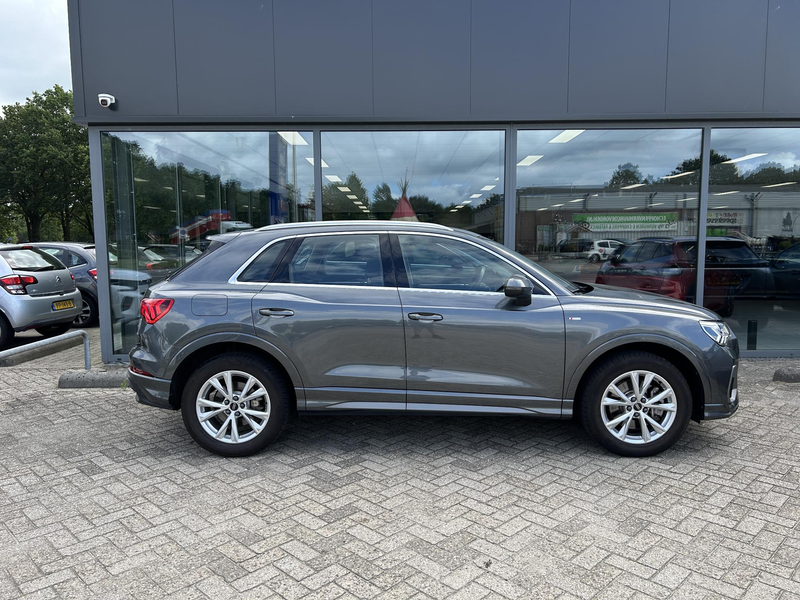 Audi Q3 45 TFSI e S edition S line AUTOMAAT | PLUG IN HYBR — photo 4
