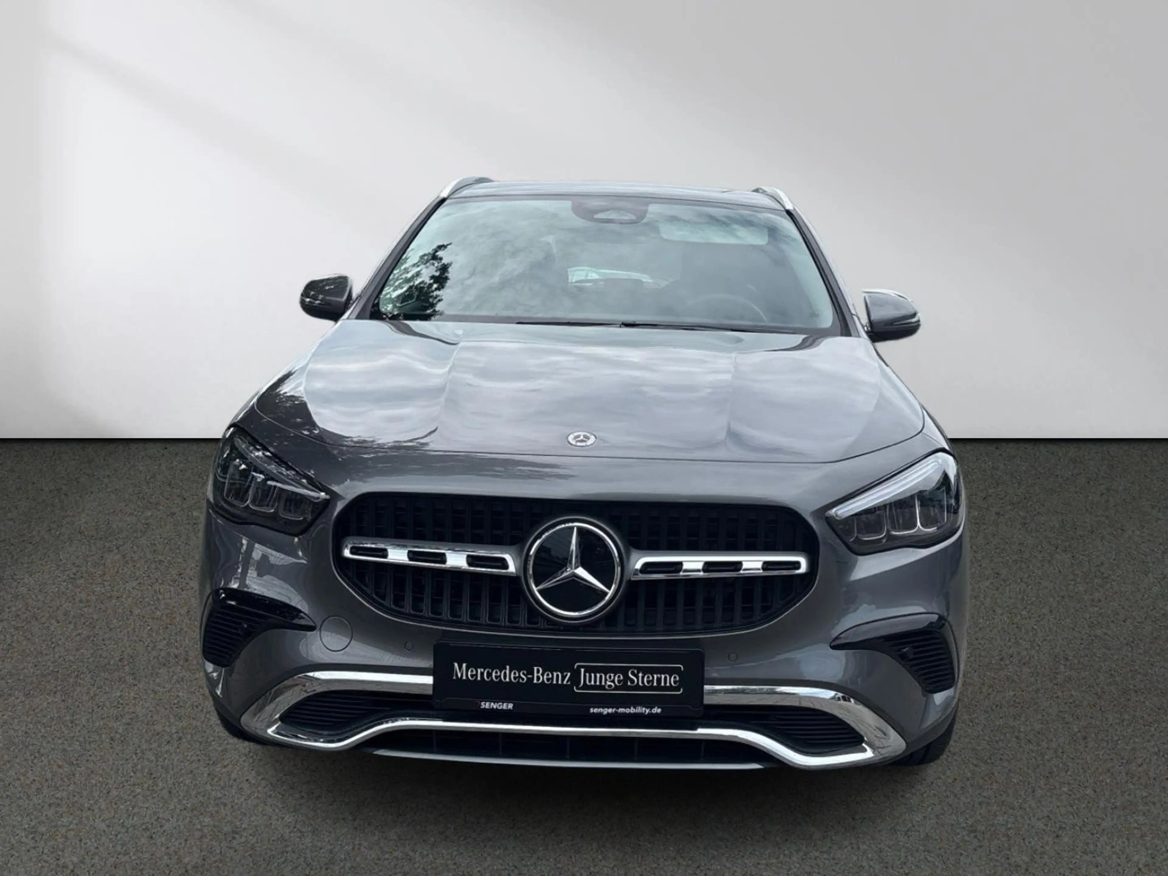 Mercedes-Benz GLA 220 d 4M Progressive-Advanced Kamera CarPlay — photo 5