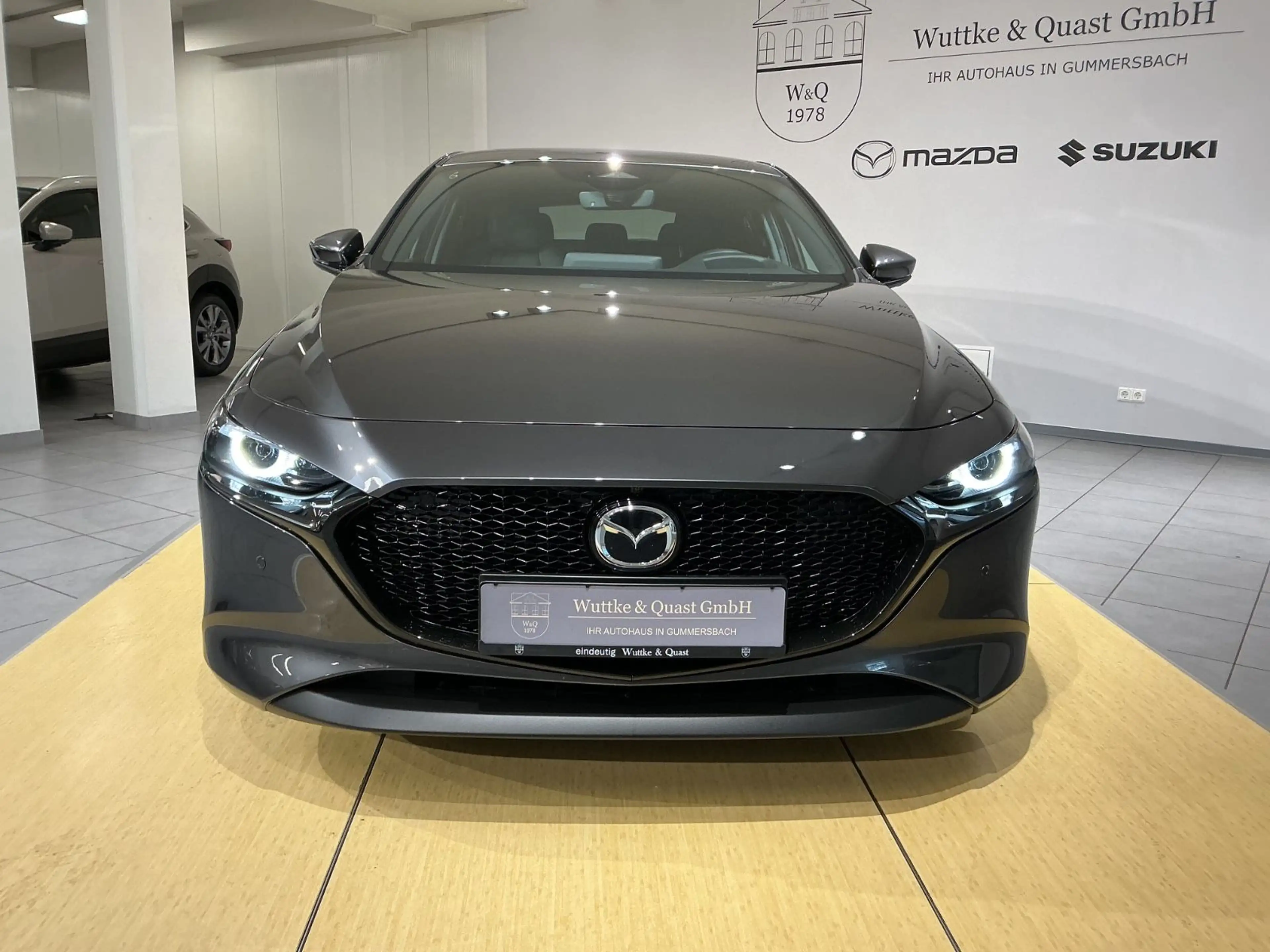 Mazda 3 Exclusive-Line *BOSE*360°*Matrix*Carplay* — photo 7