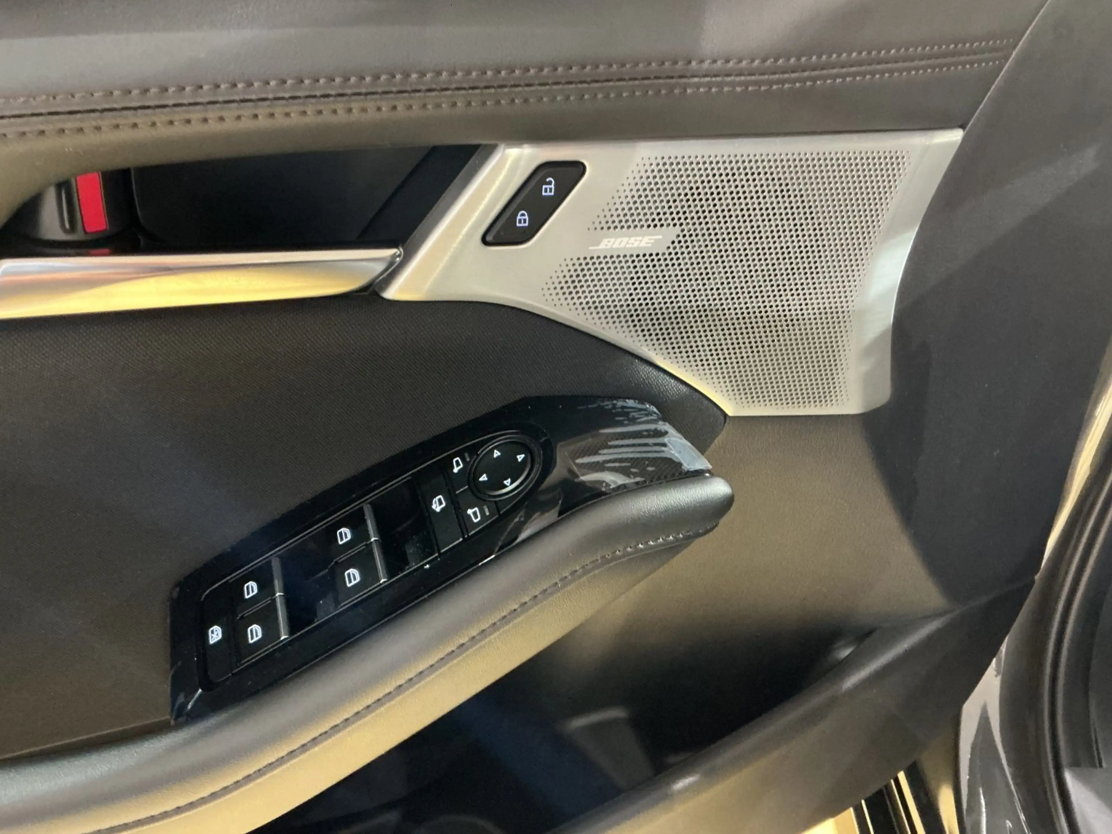 Mazda 3 Exclusive-Line *BOSE*360°*Matrix*Carplay* — photo 10