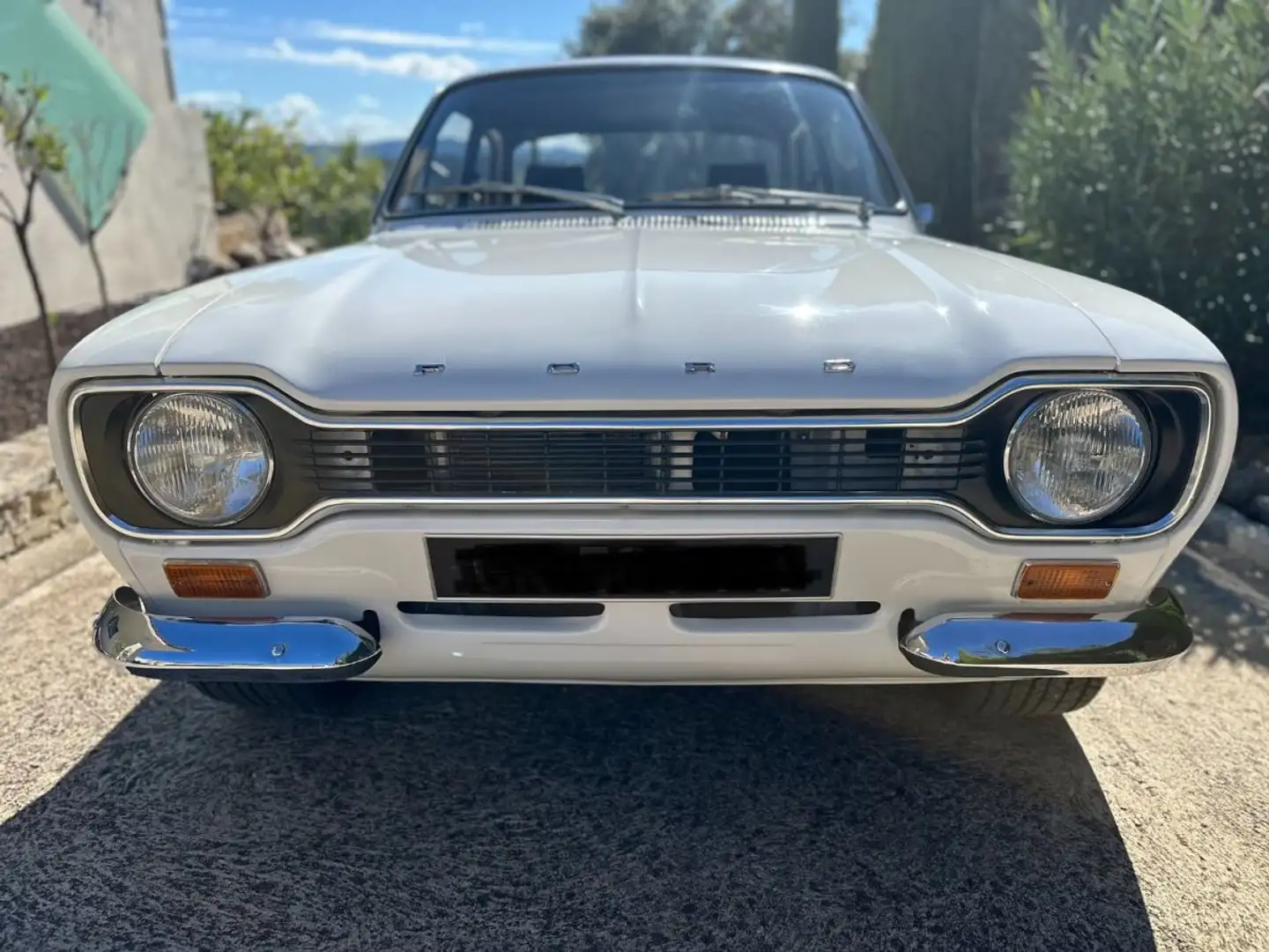 Ford Escort Weiß - 2