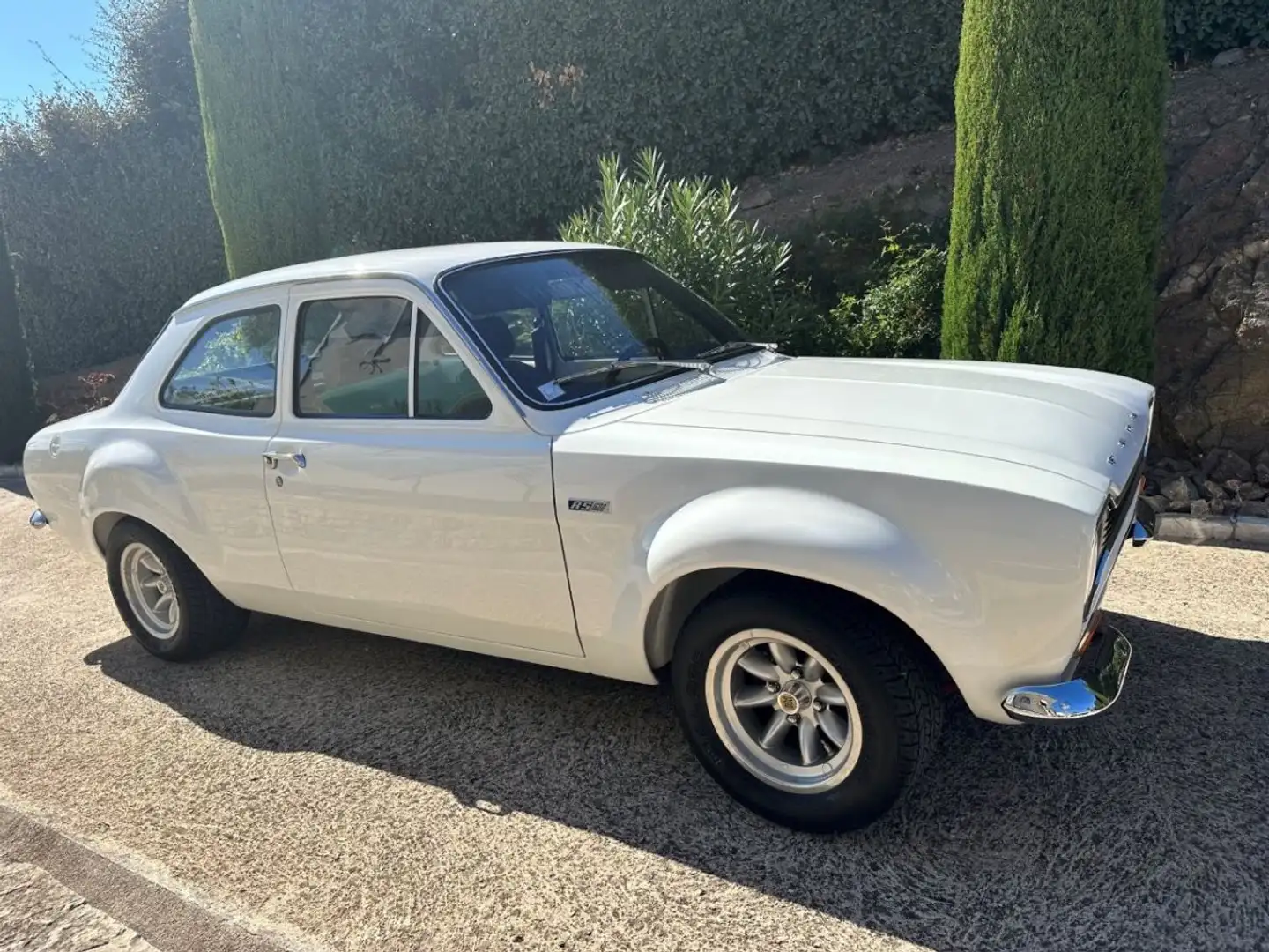 Ford Escort Bianco - 1